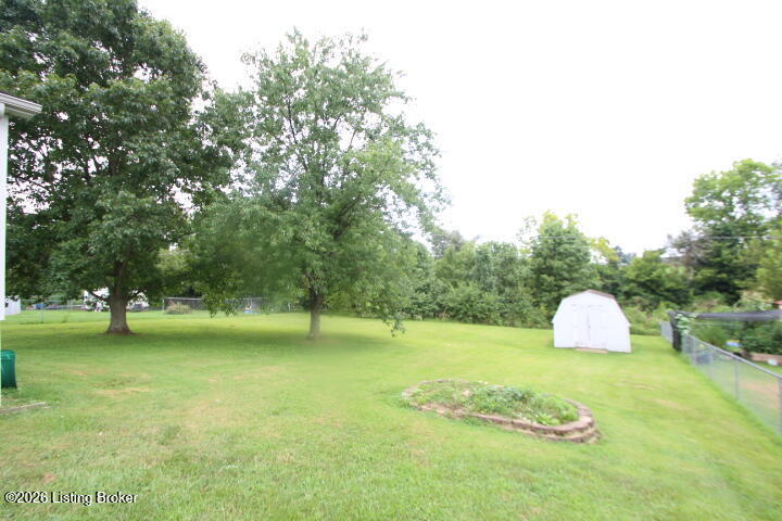 1037 David Dr Property Photo 44