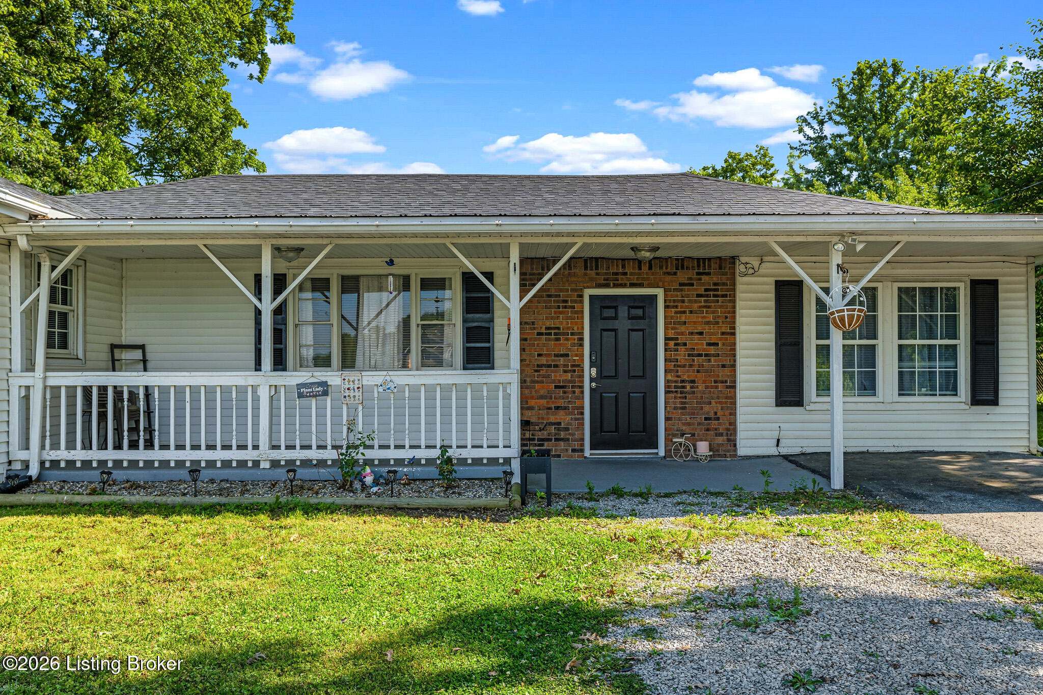 5135 Flaherty Rd Property Photo 4