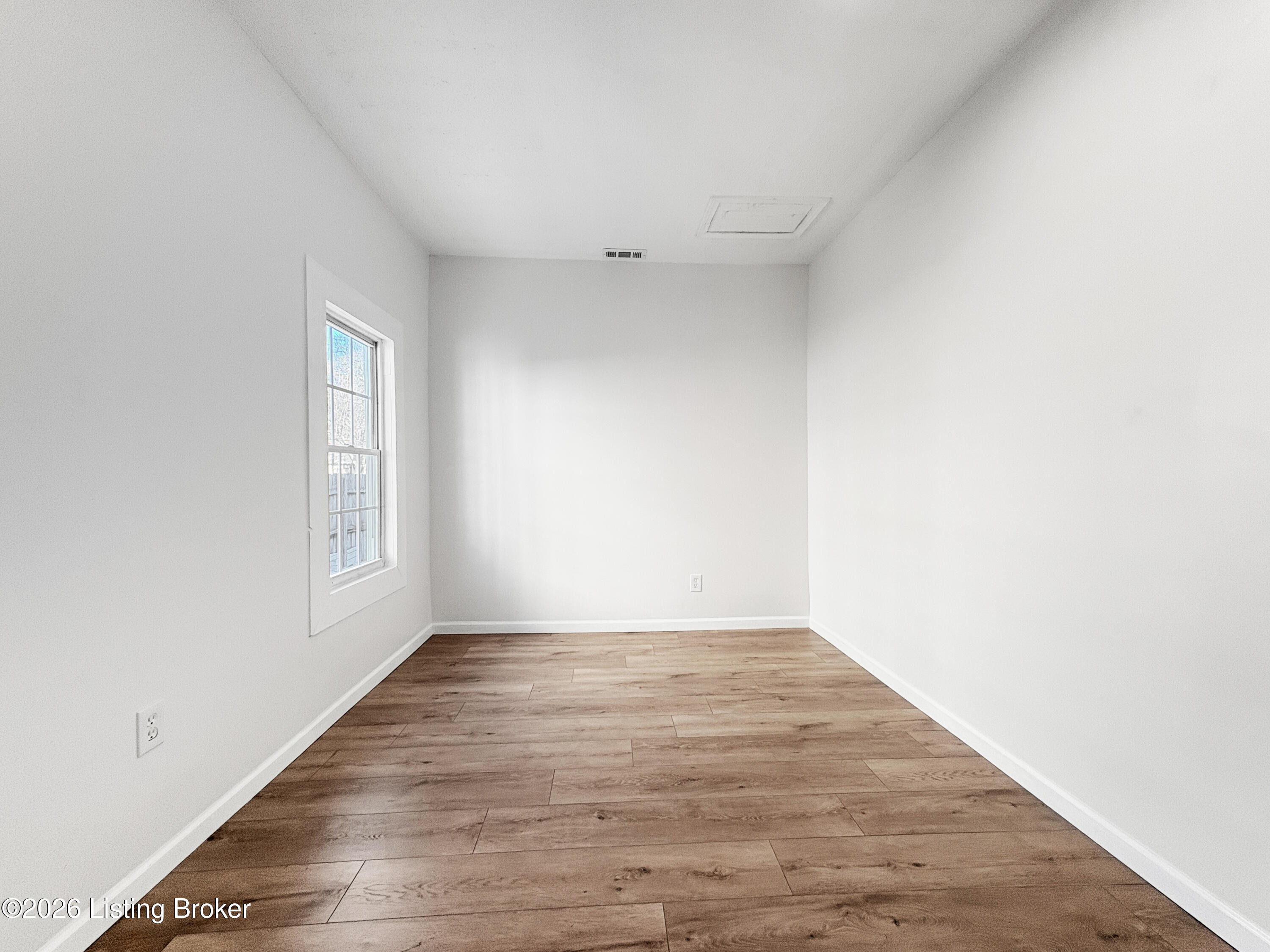 2711 Rodman St Property Photo 8