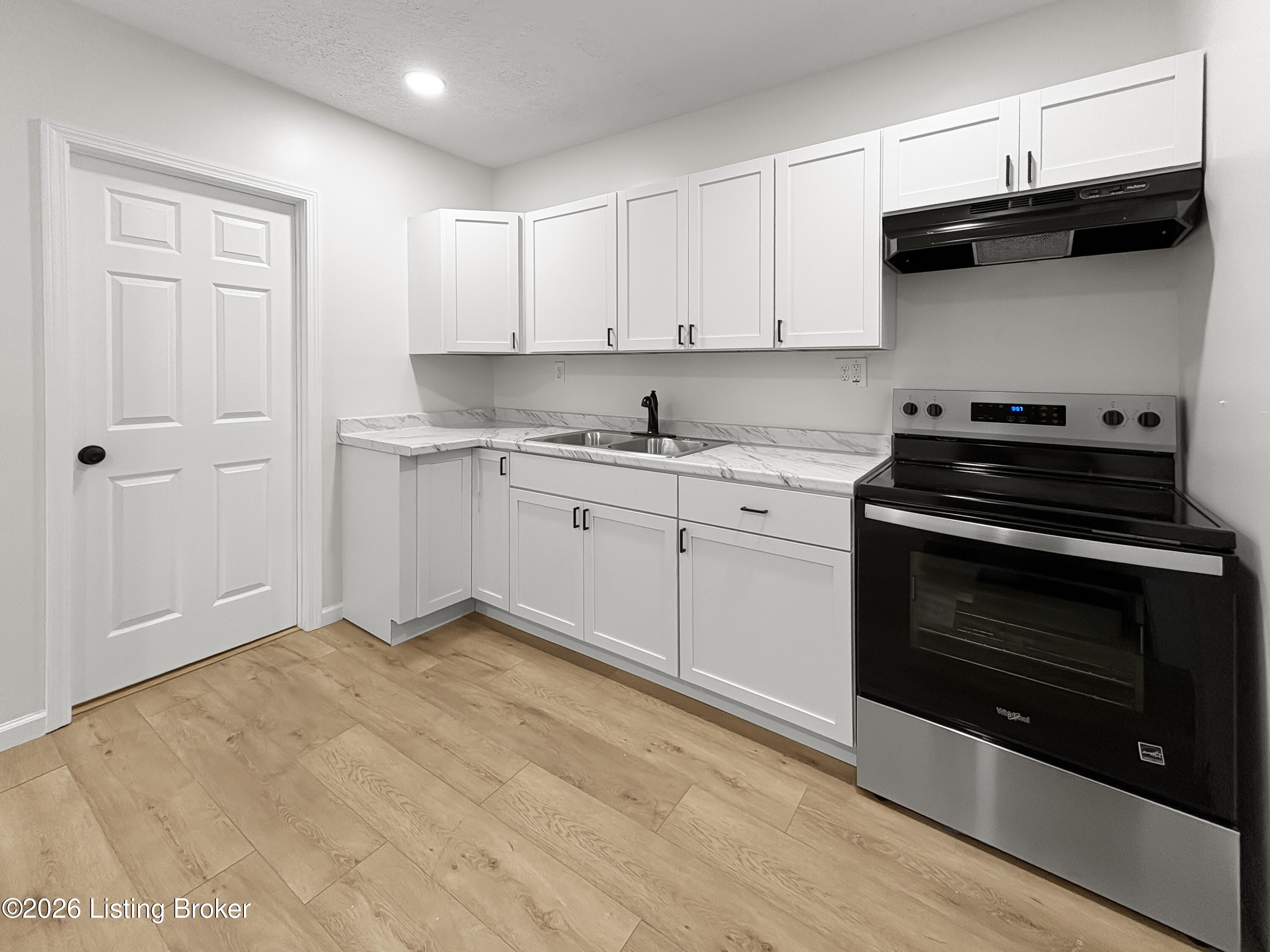 2711 Rodman St Property Photo 28