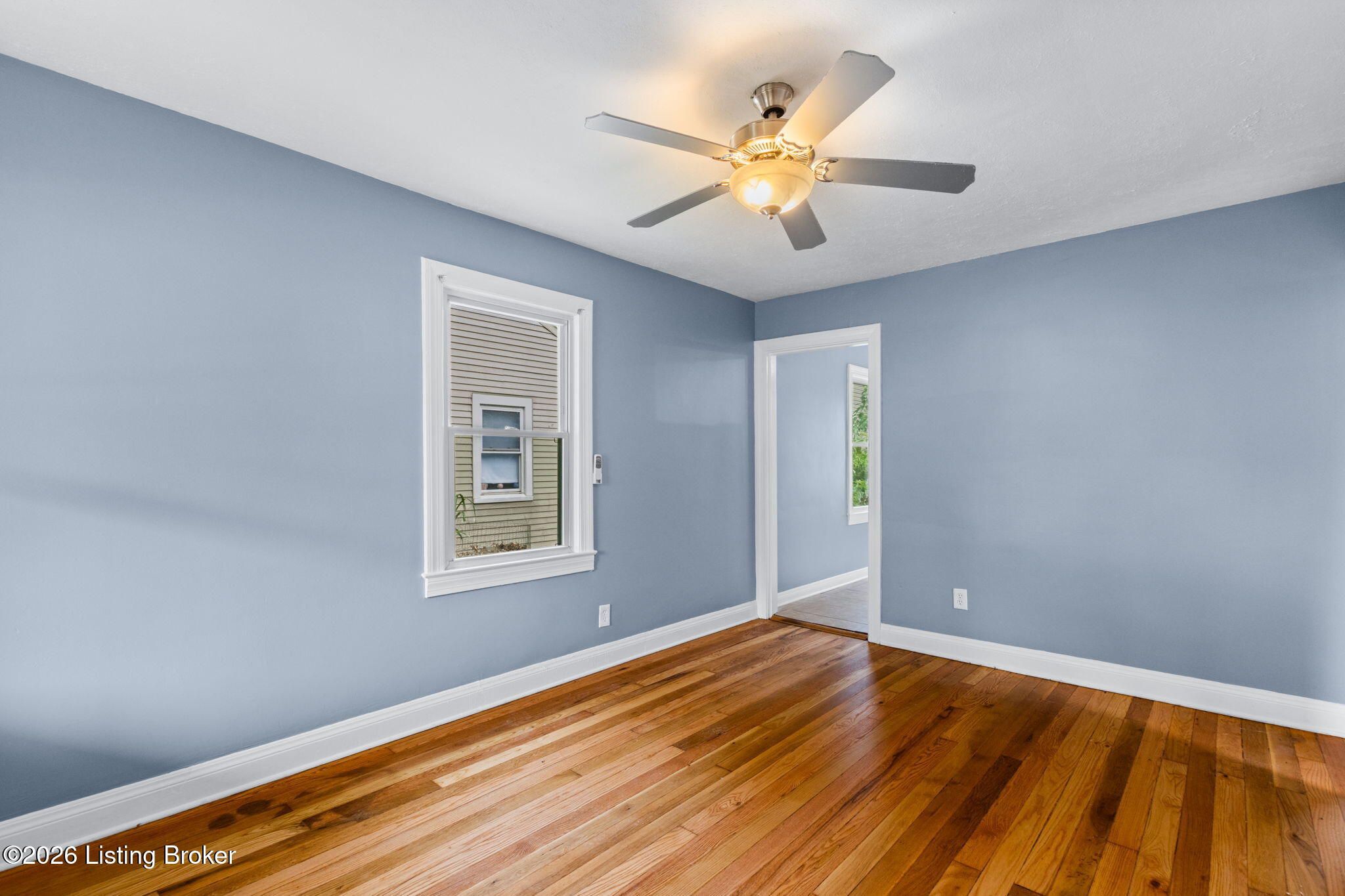 1028 Camden Ave Property Photo 3