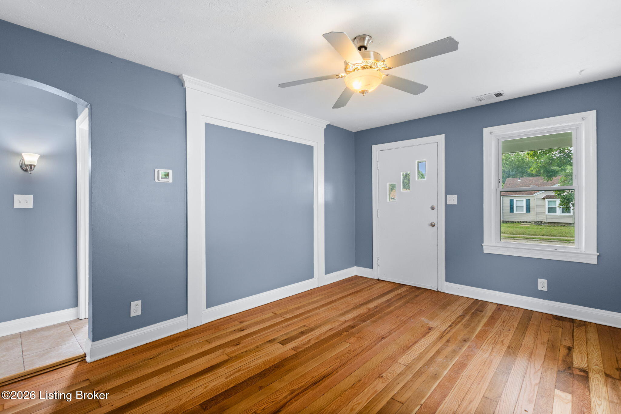 1028 Camden Ave Property Photo 4