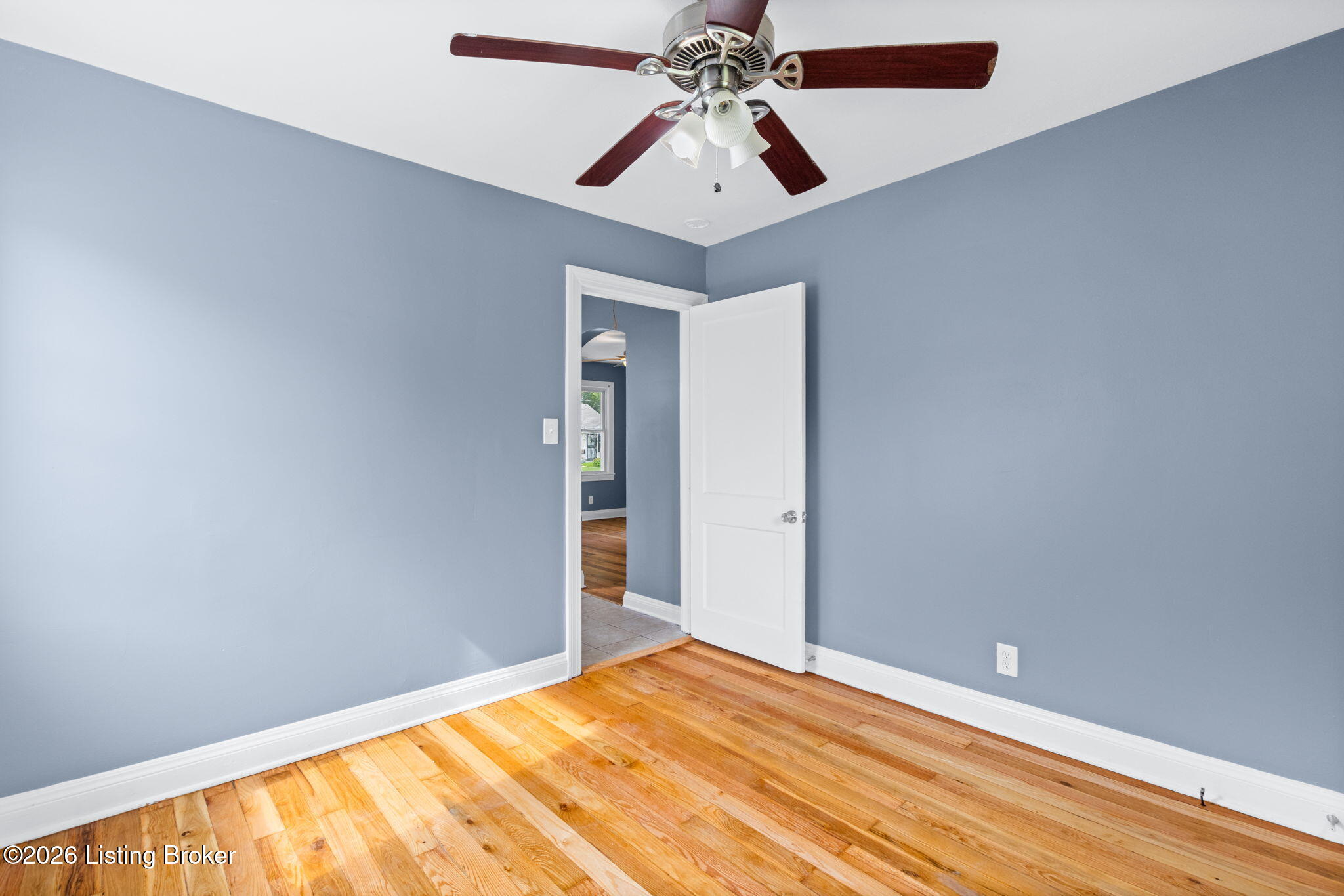 1028 Camden Ave Property Photo 14