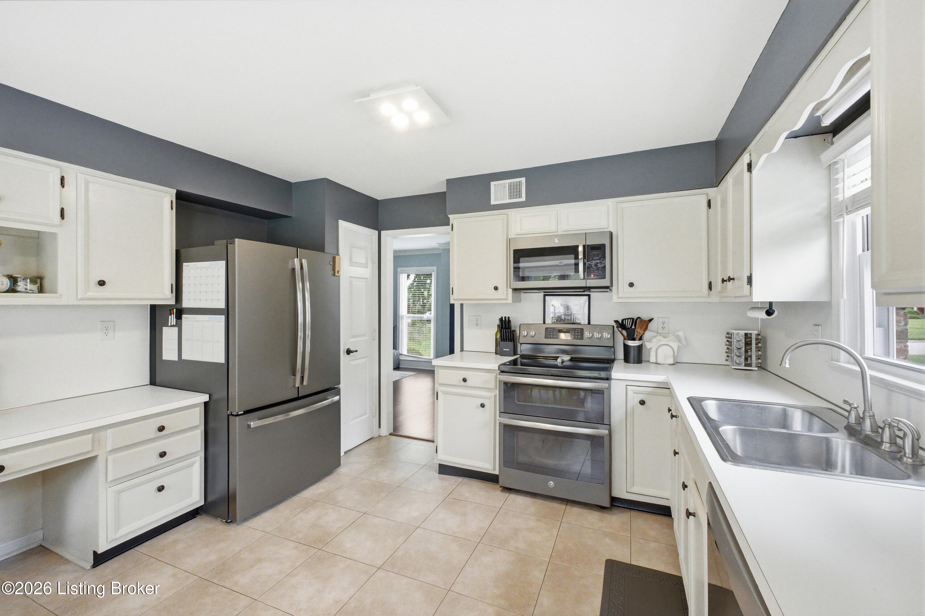 213 Club Oak Ct Property Photo 15