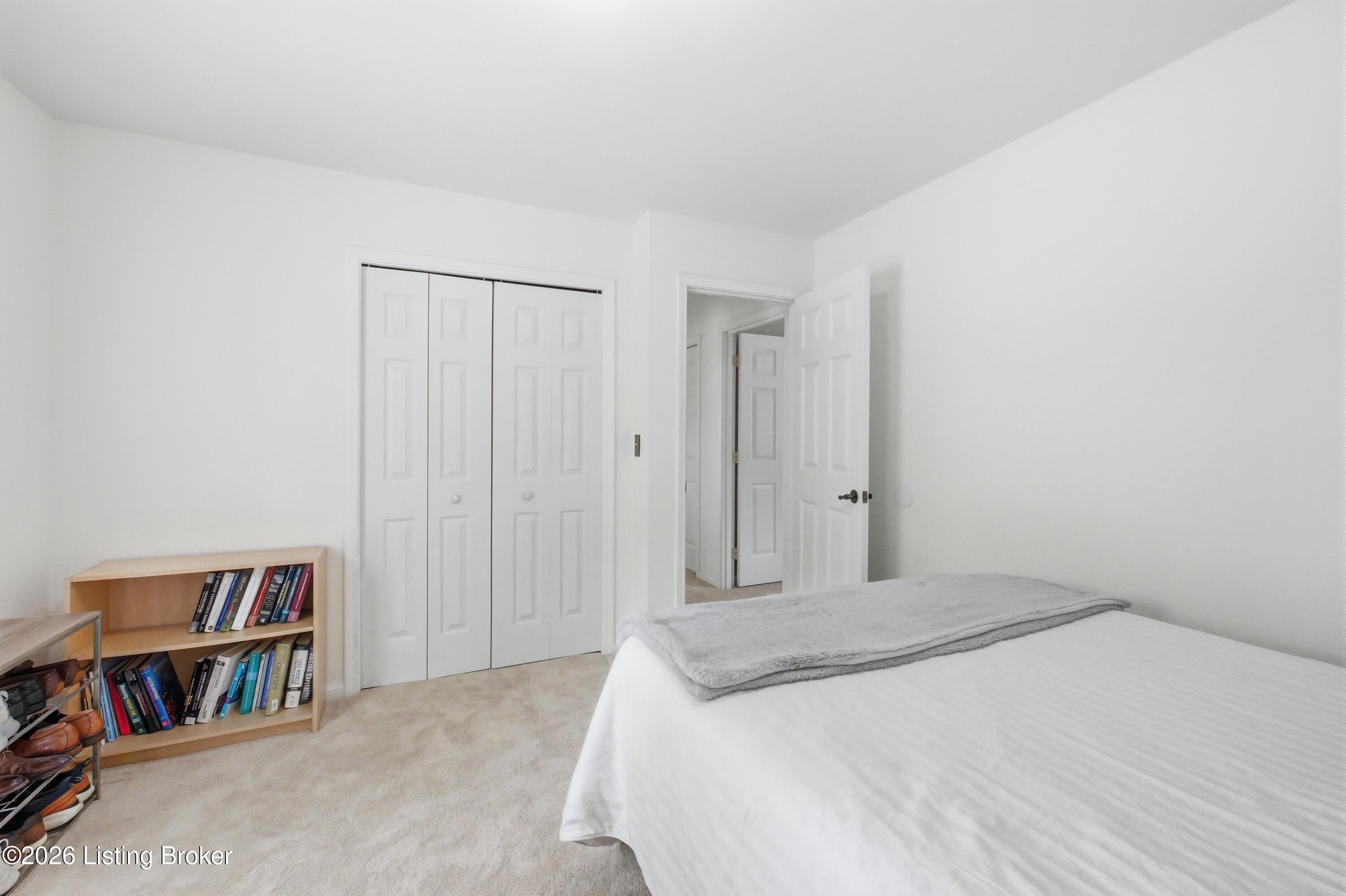 213 Club Oak Ct Property Photo 29