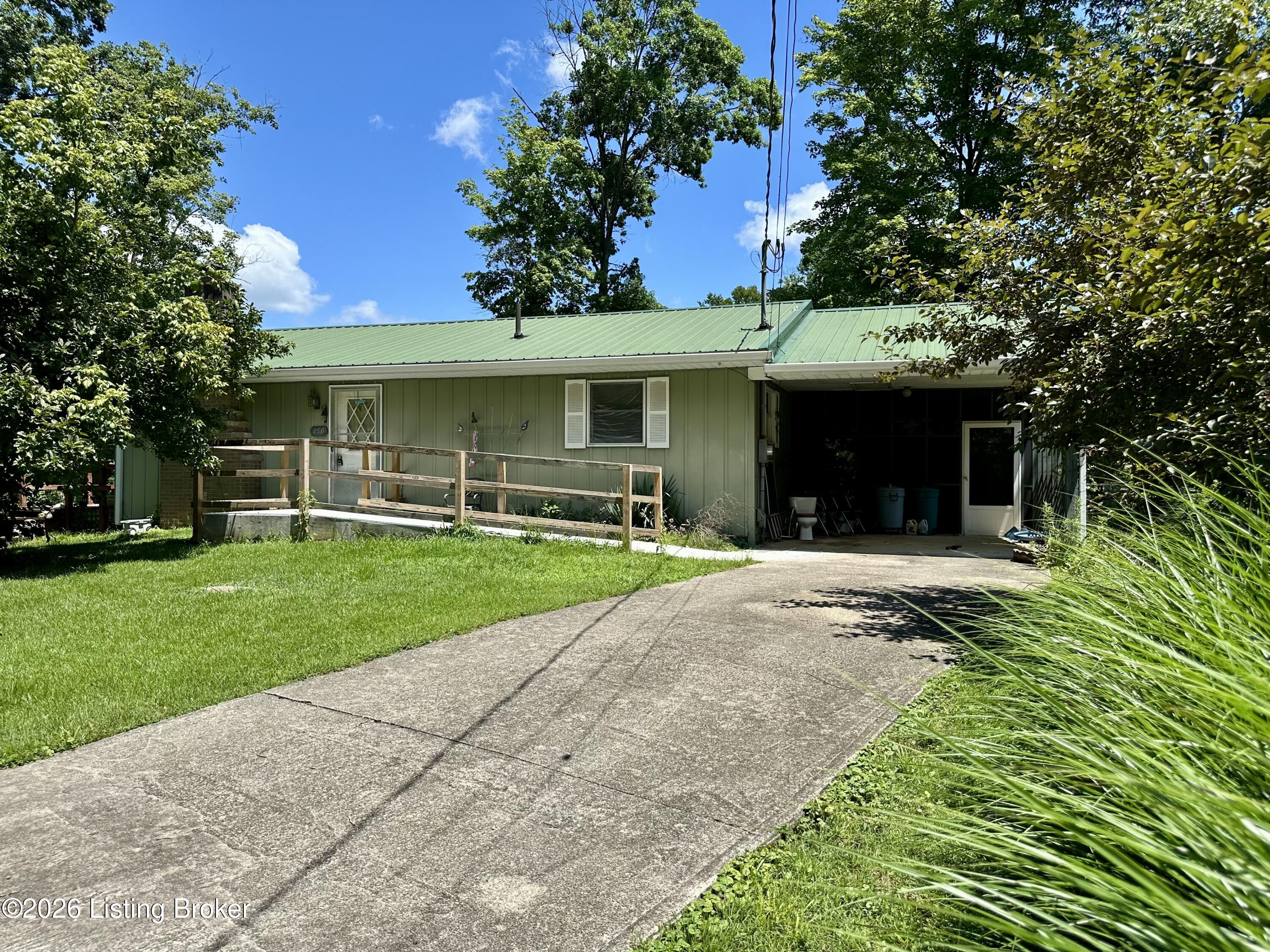 450 Springport Dr
