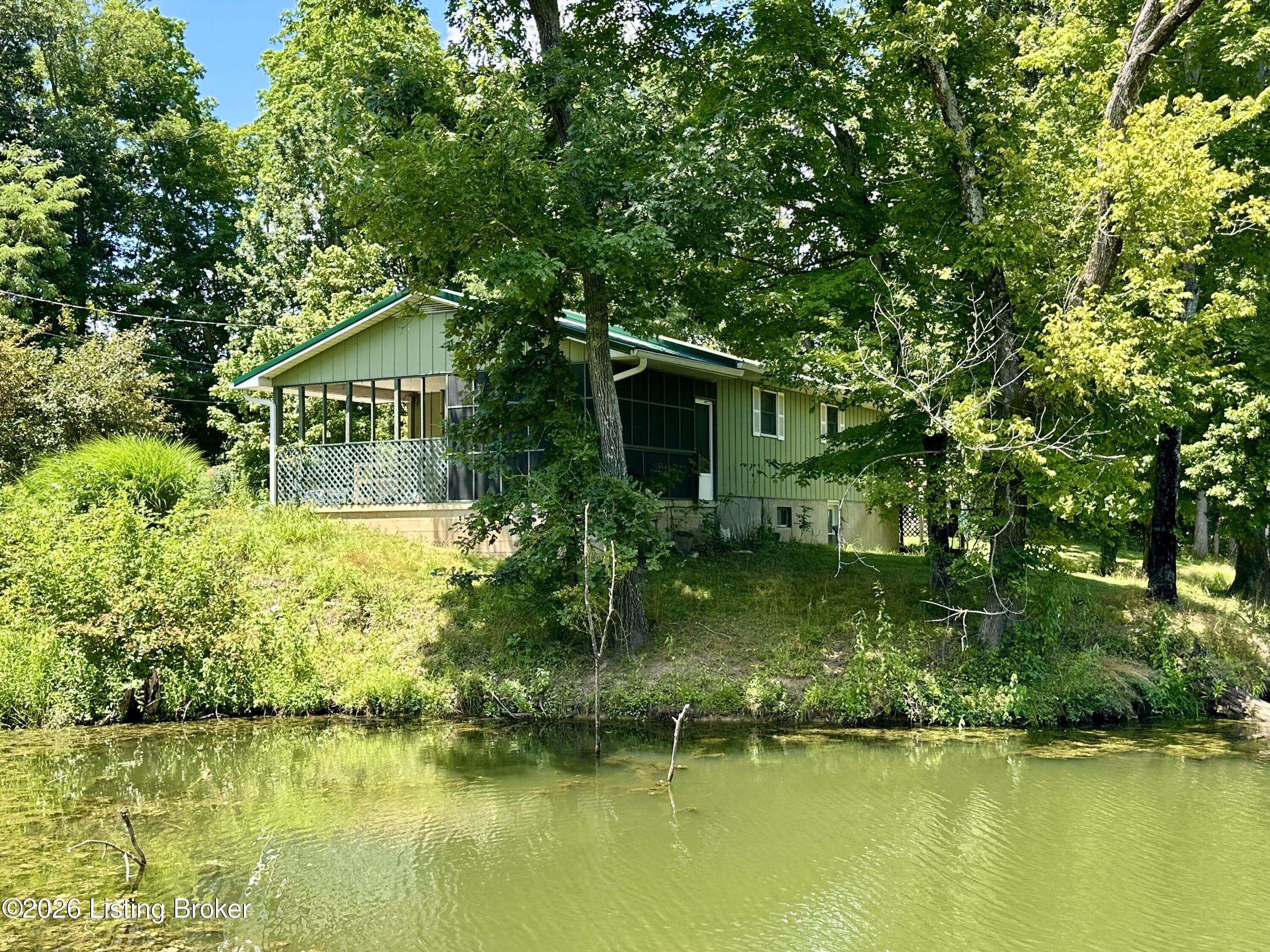 450 Springport Dr Property Photo 6