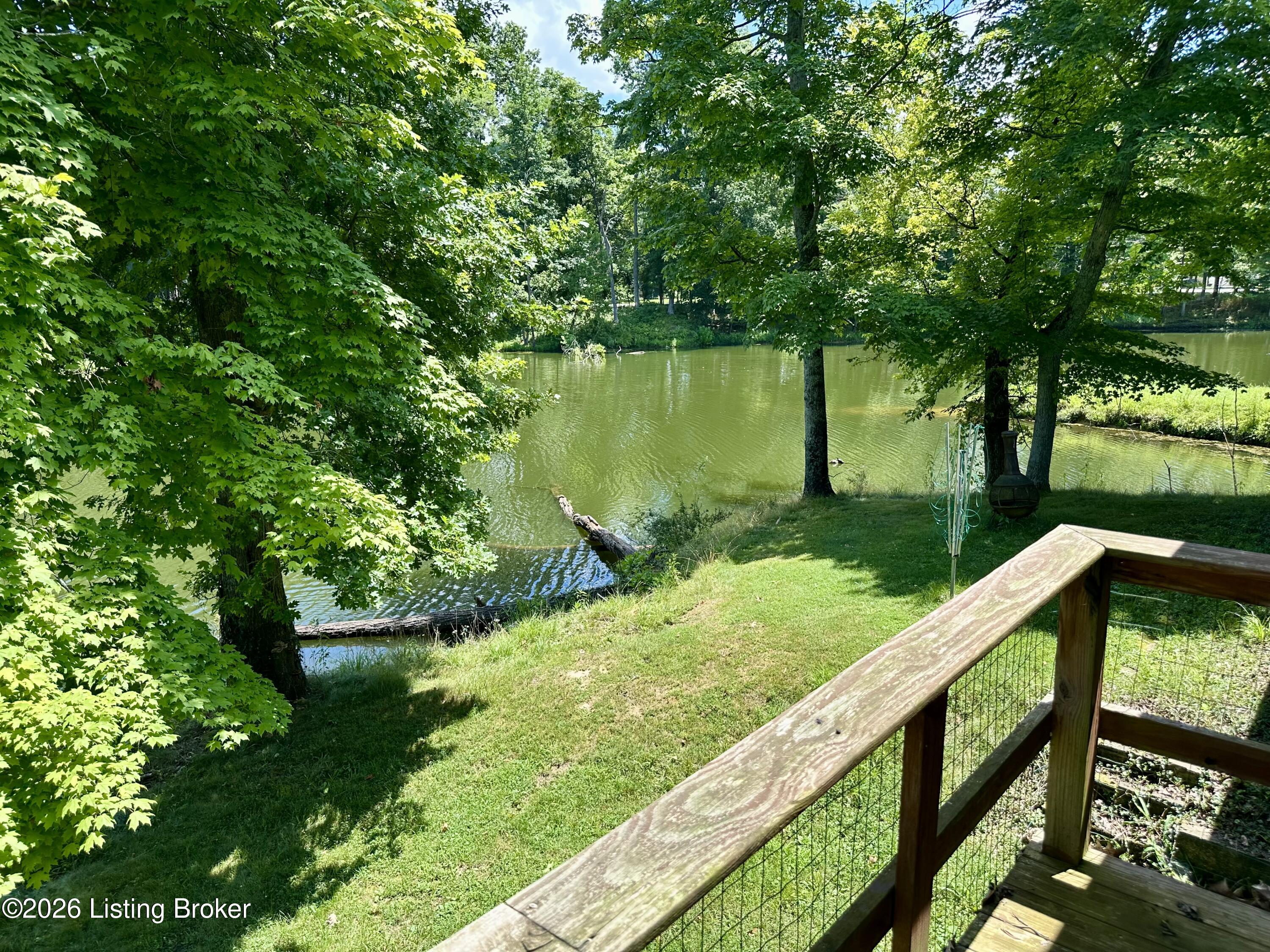 450 Springport Dr Property Photo 8