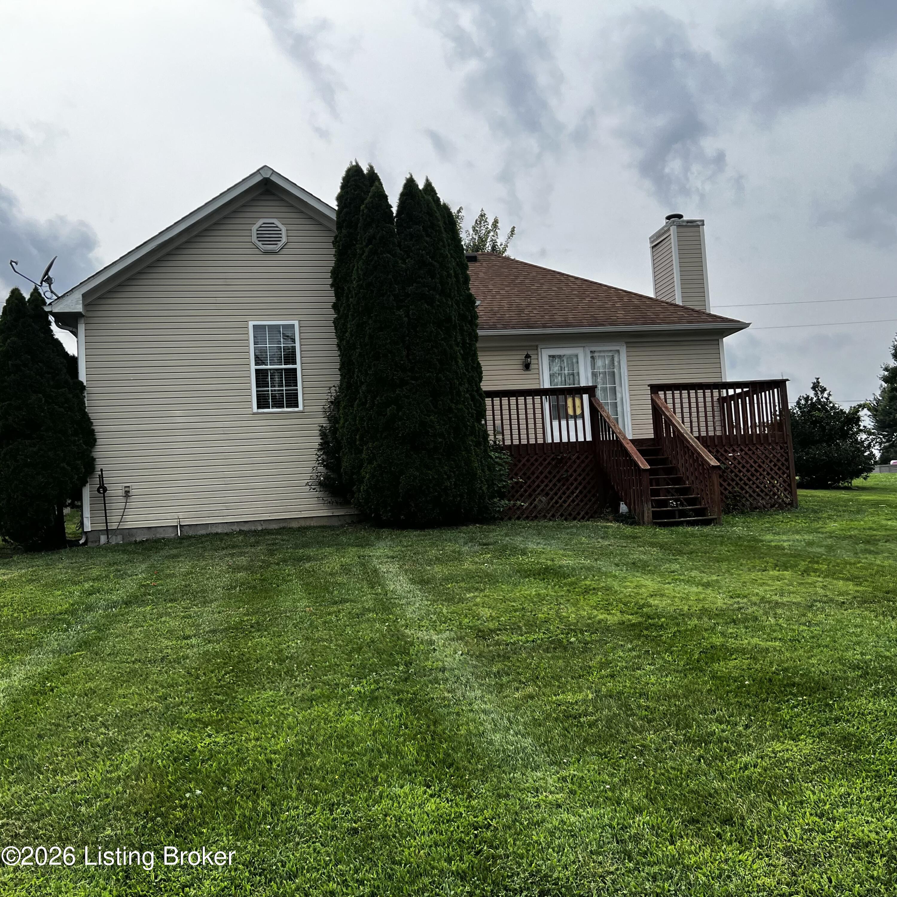 111 Springhill Ln Property Photo 30
