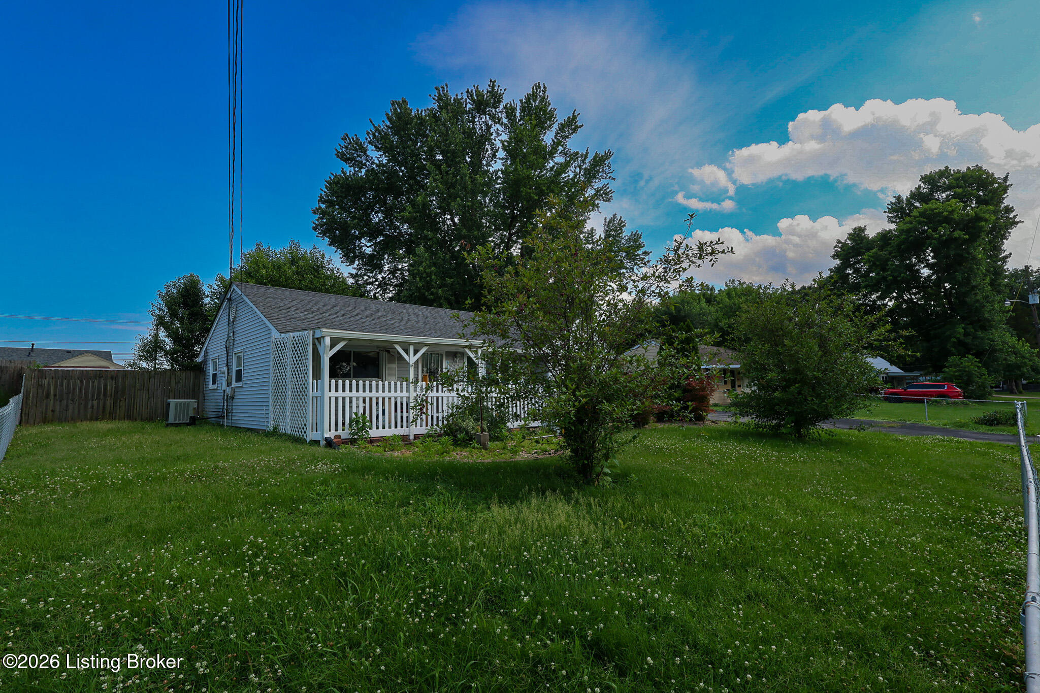 9409 Dalton Dr Property Photo 1