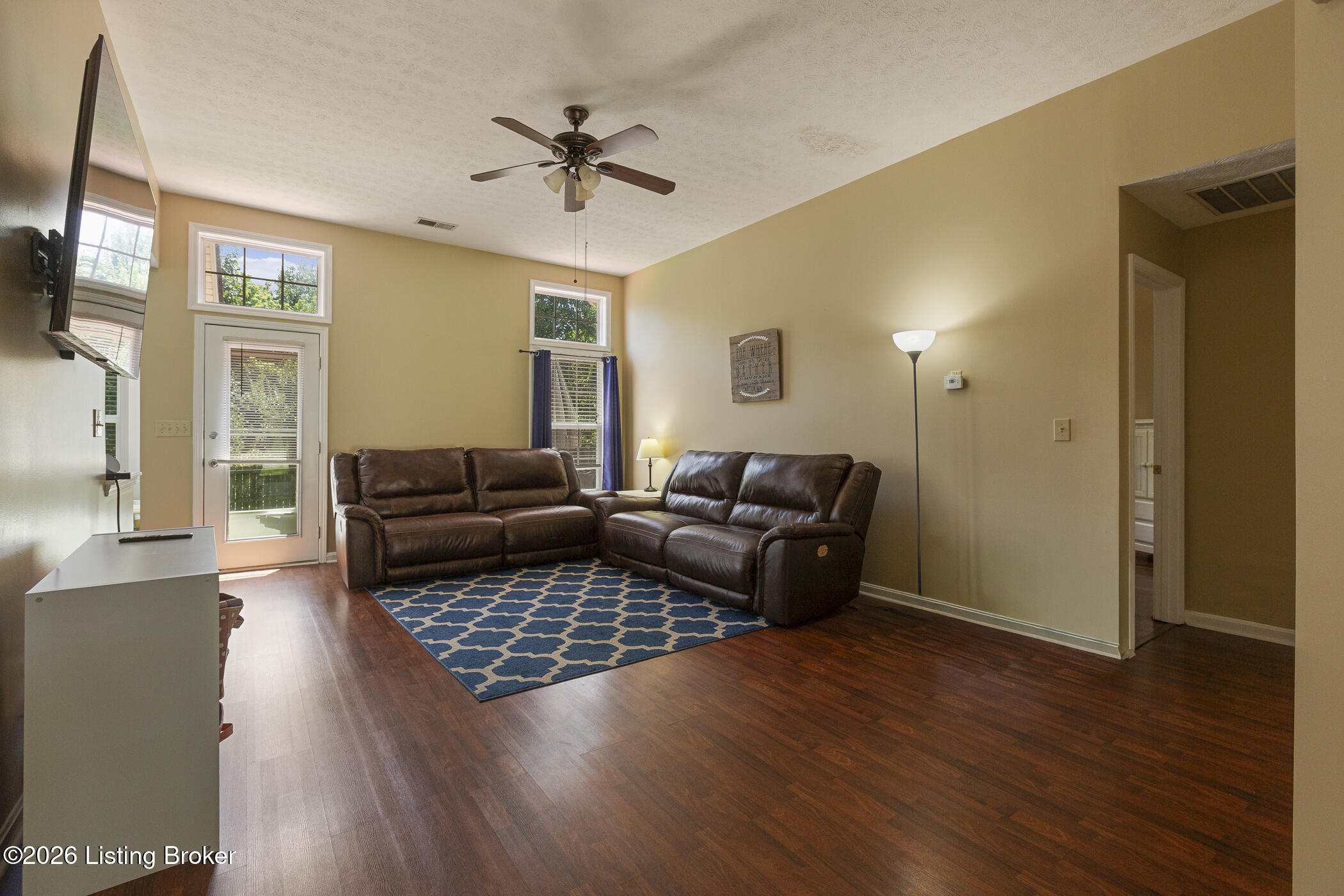 1208 Beckley Hills Ct Property Photo 4