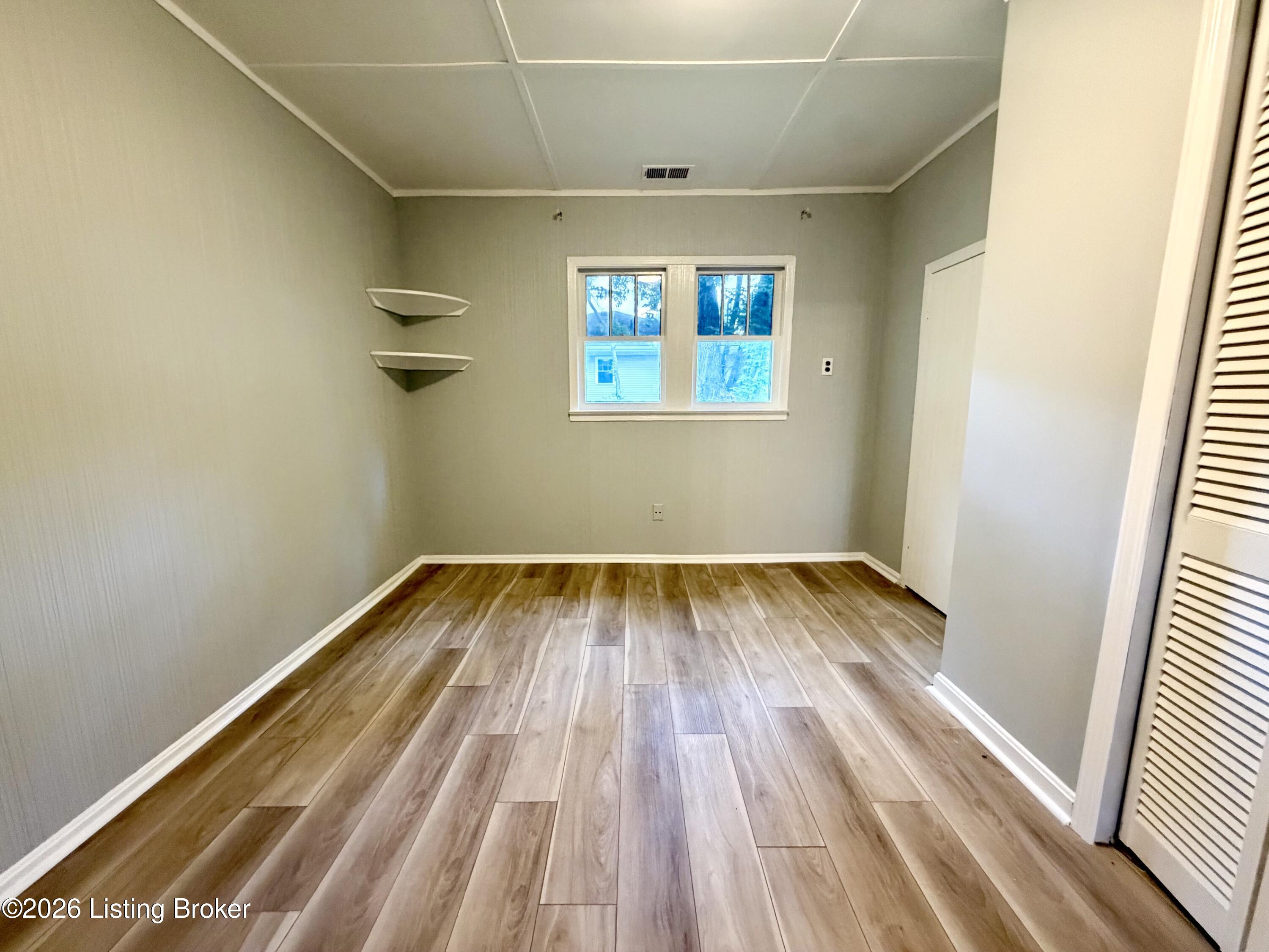 406 Evergreen Rd Property Photo 6