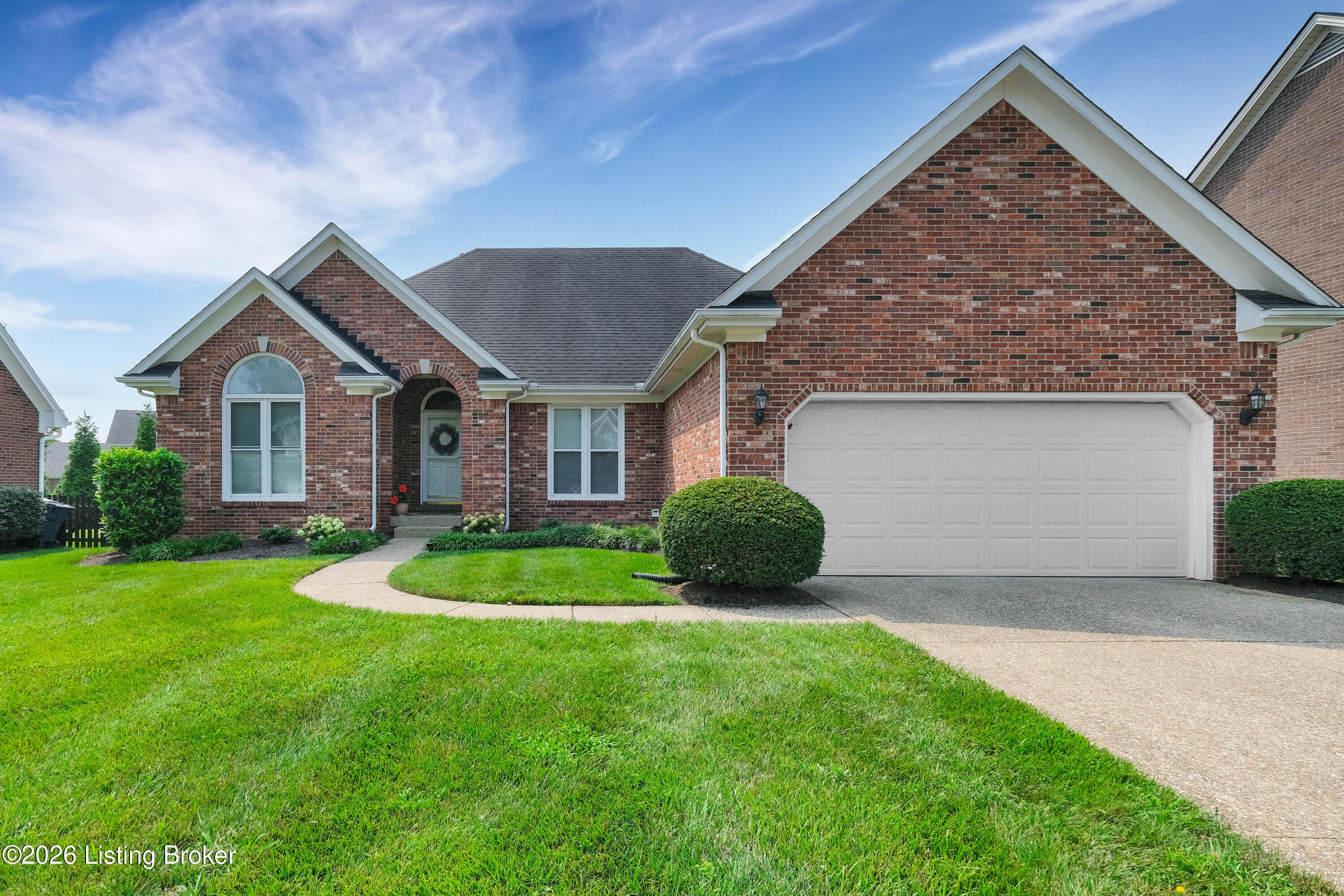 13704 Forest Bend Cir Property Photo 1