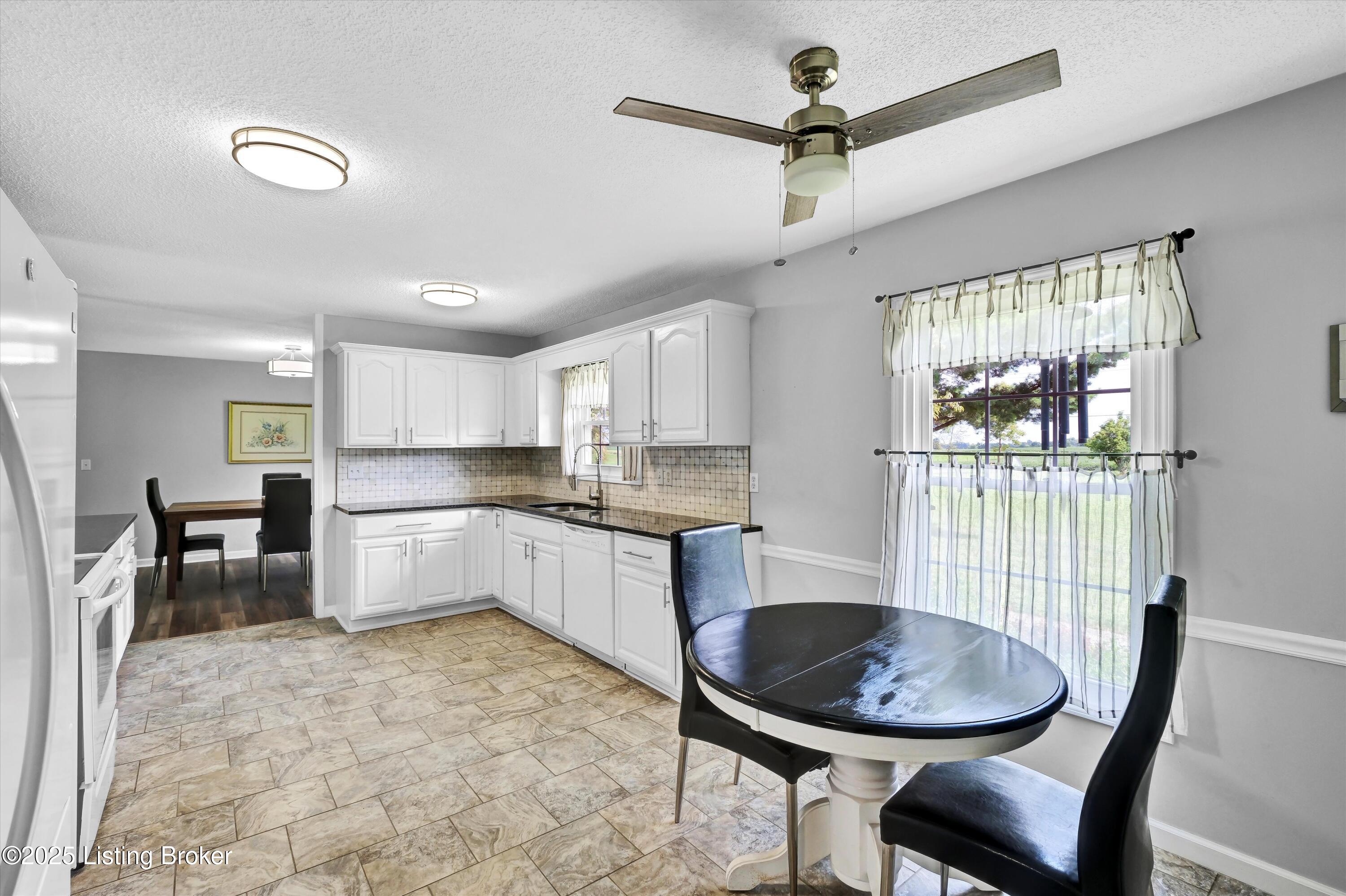 4612 Glenarm Rd Property Photo 16