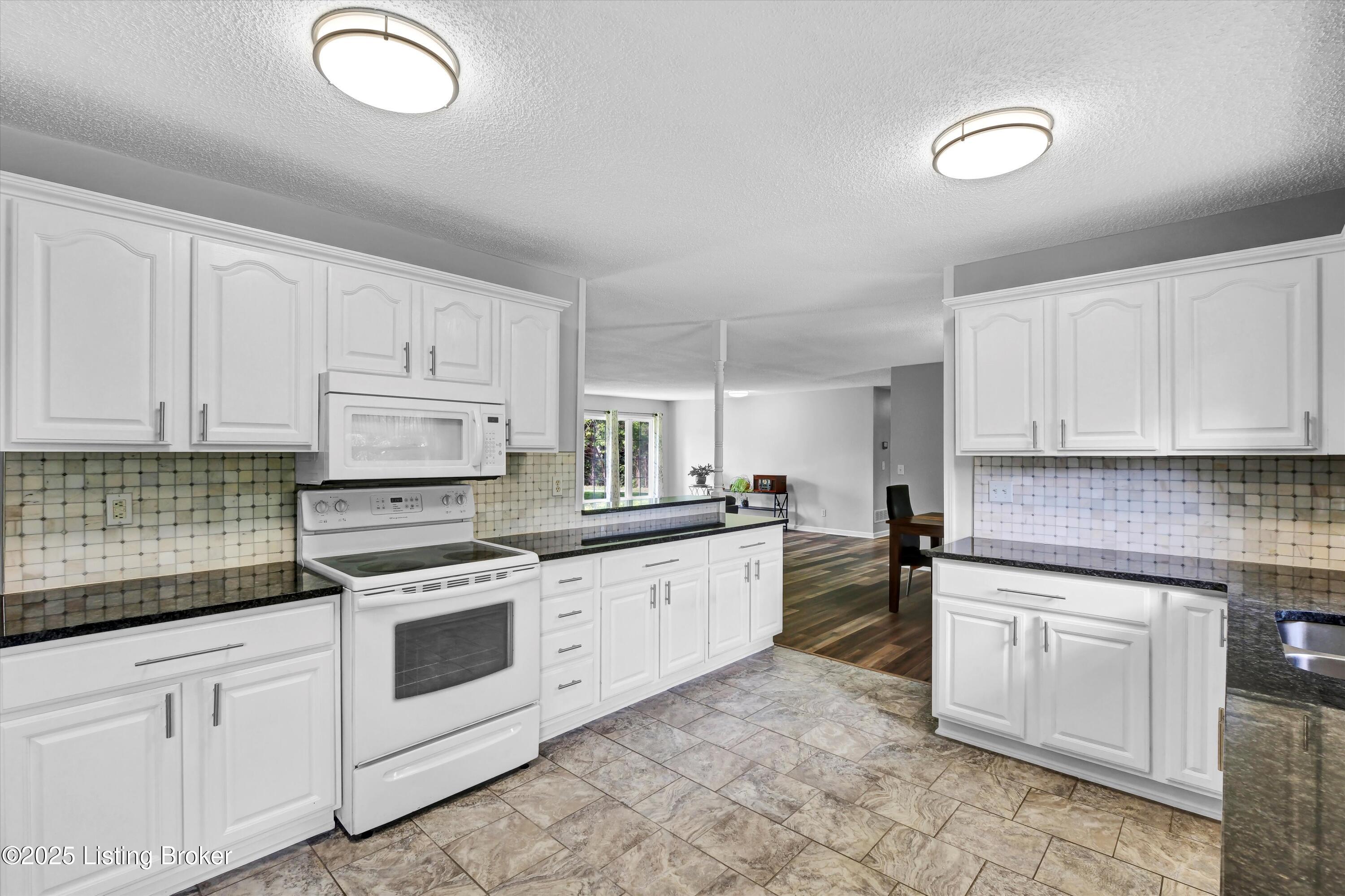 4612 Glenarm Rd Property Photo 18