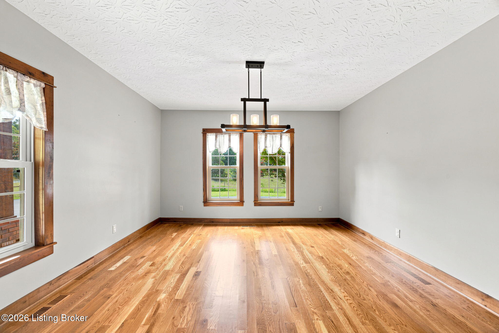 1109 Halifax Rd Property Photo 6
