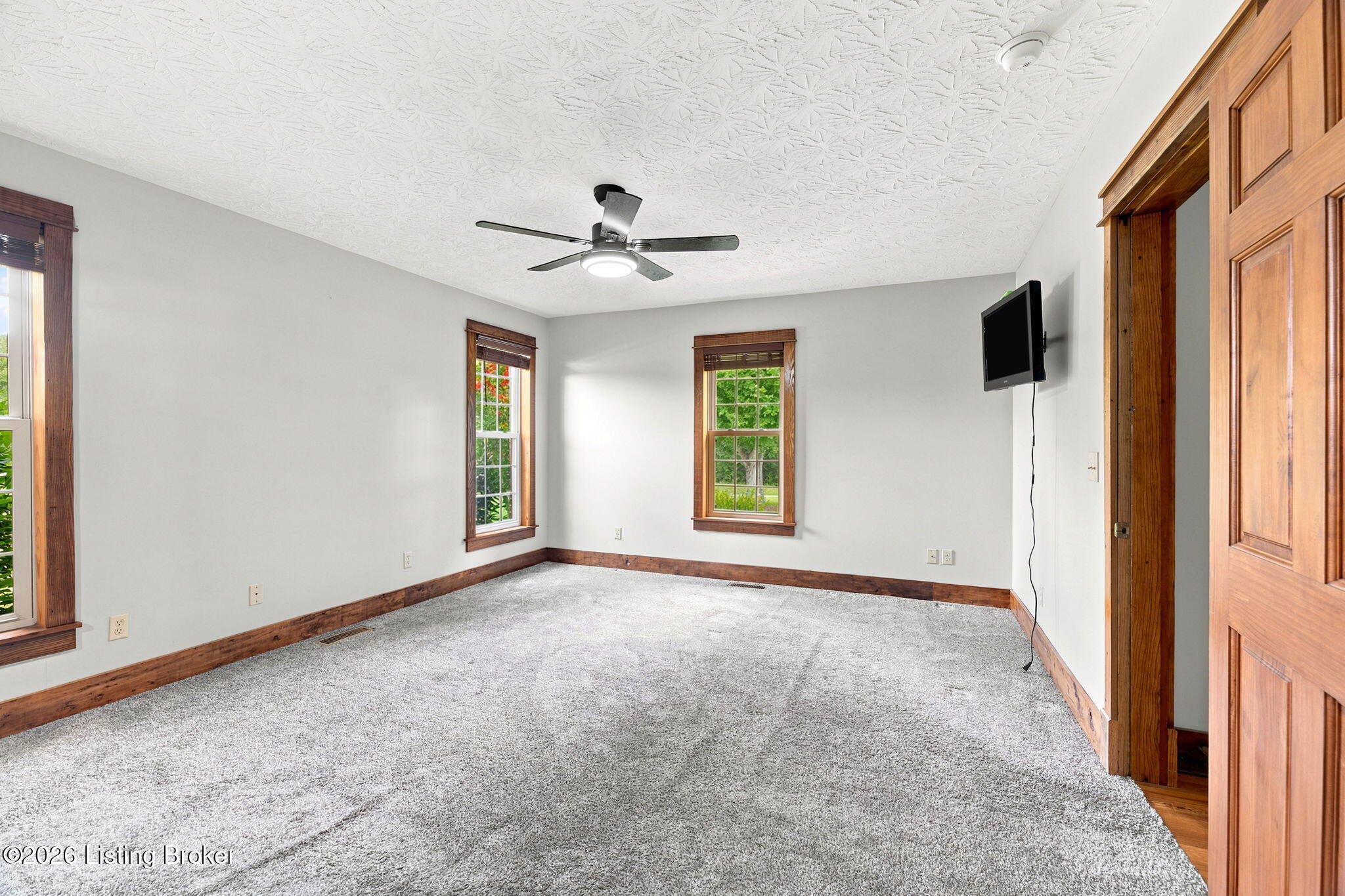 1109 Halifax Rd Property Photo 11