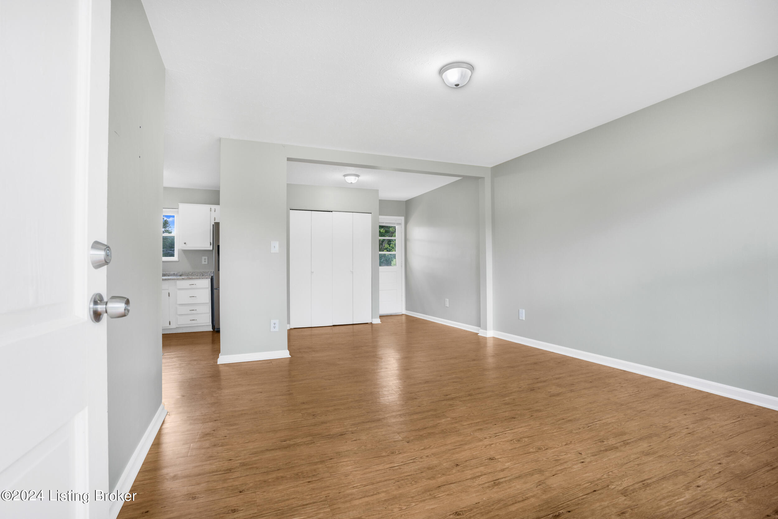 4810 Guy Dr Property Photo 6