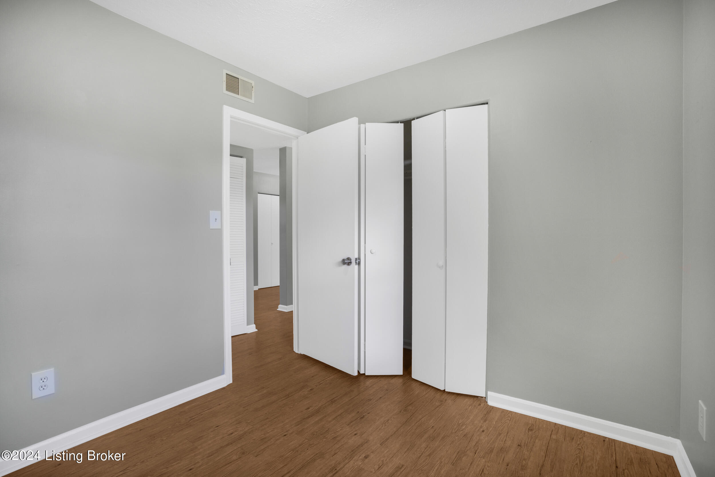 4810 Guy Dr Property Photo 12