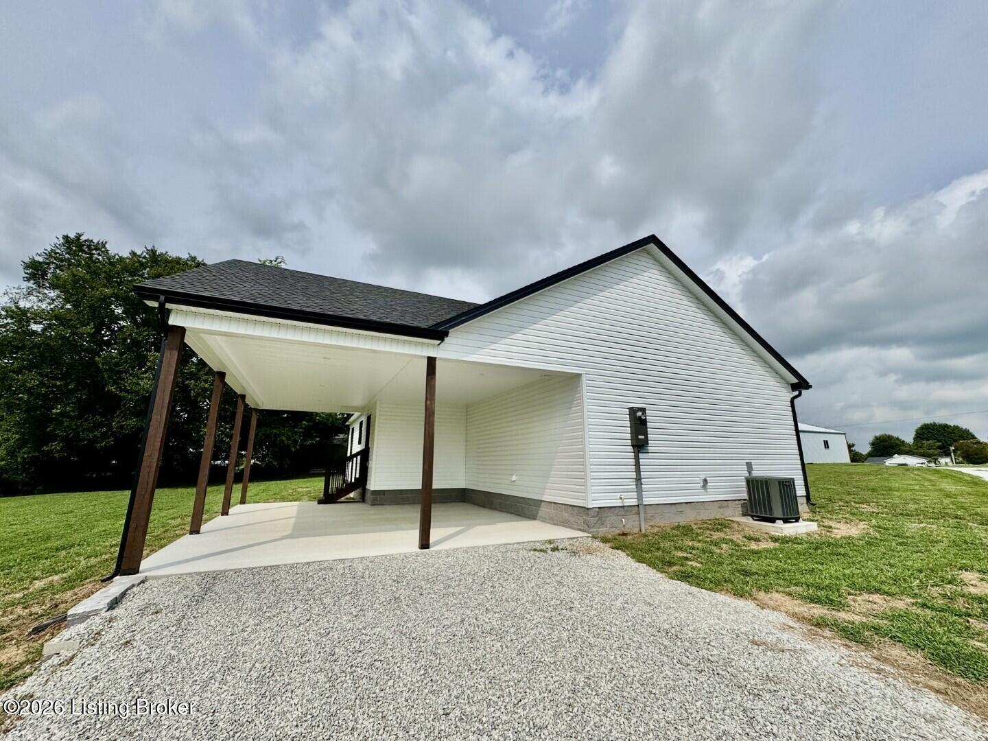 100 Foster Ln Property Photo 30
