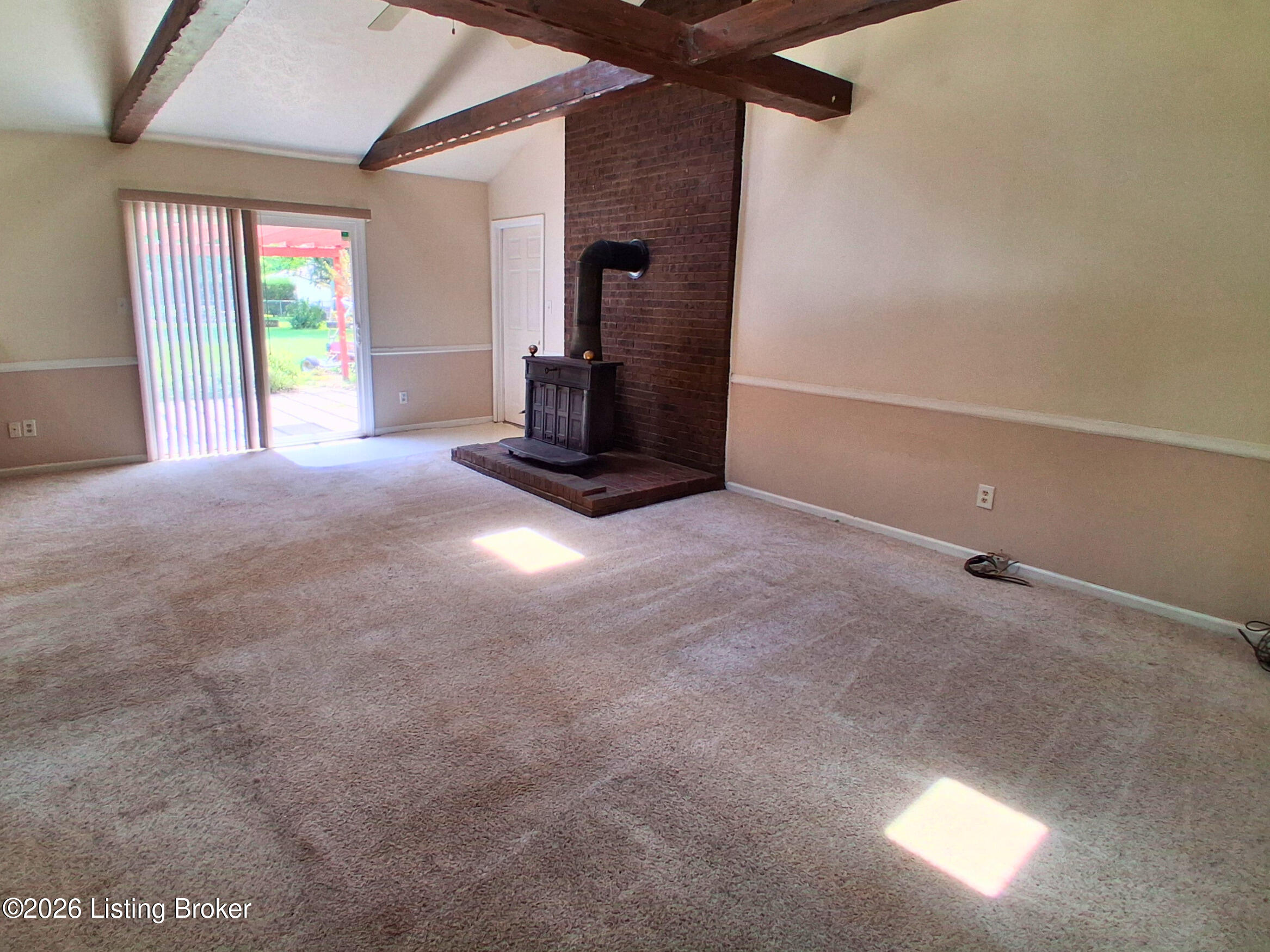 2510 Cambridge Dr Property Photo 6