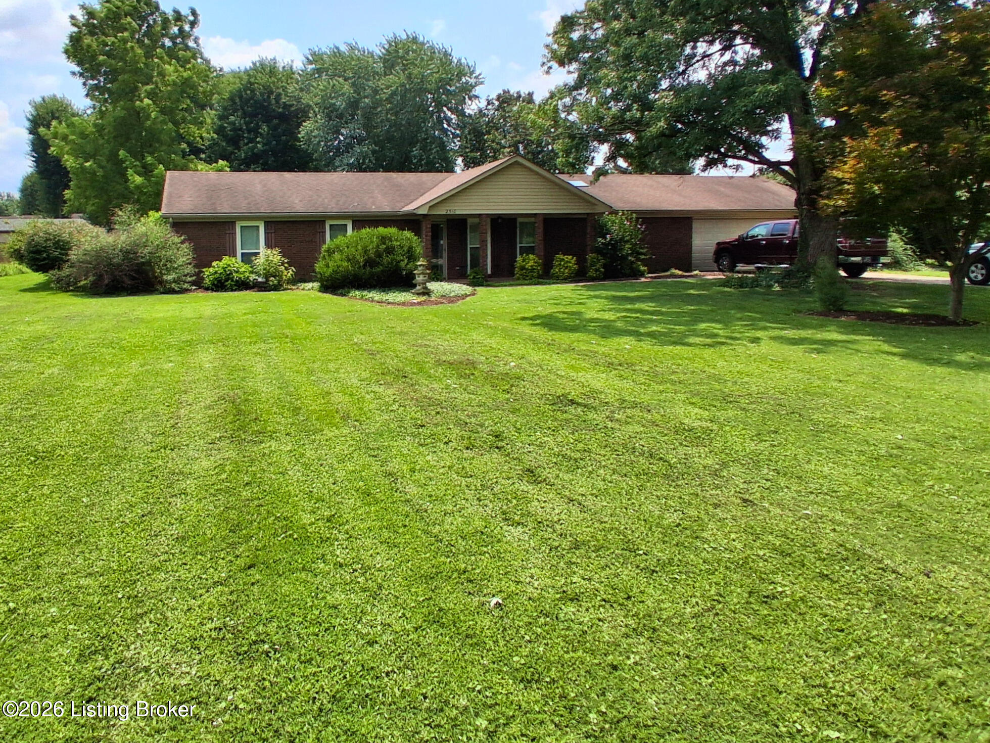 2510 Cambridge Dr Property Photo 20
