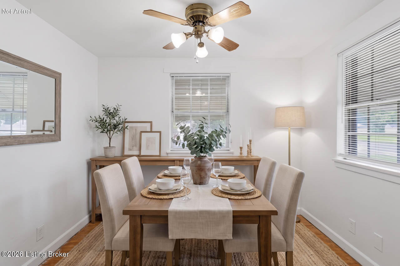 702 Compton St Property Photo 12
