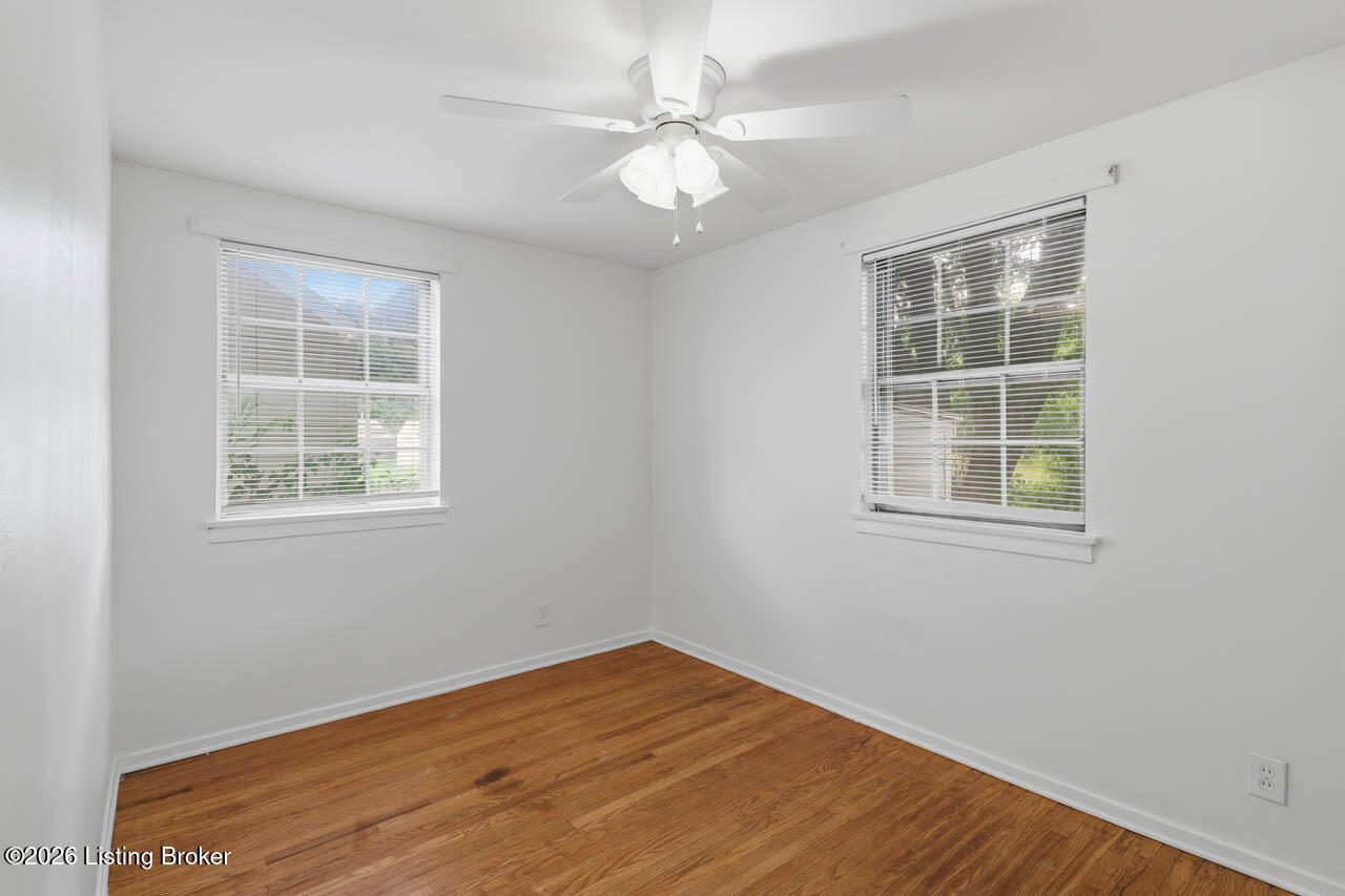 702 Compton St Property Photo 21