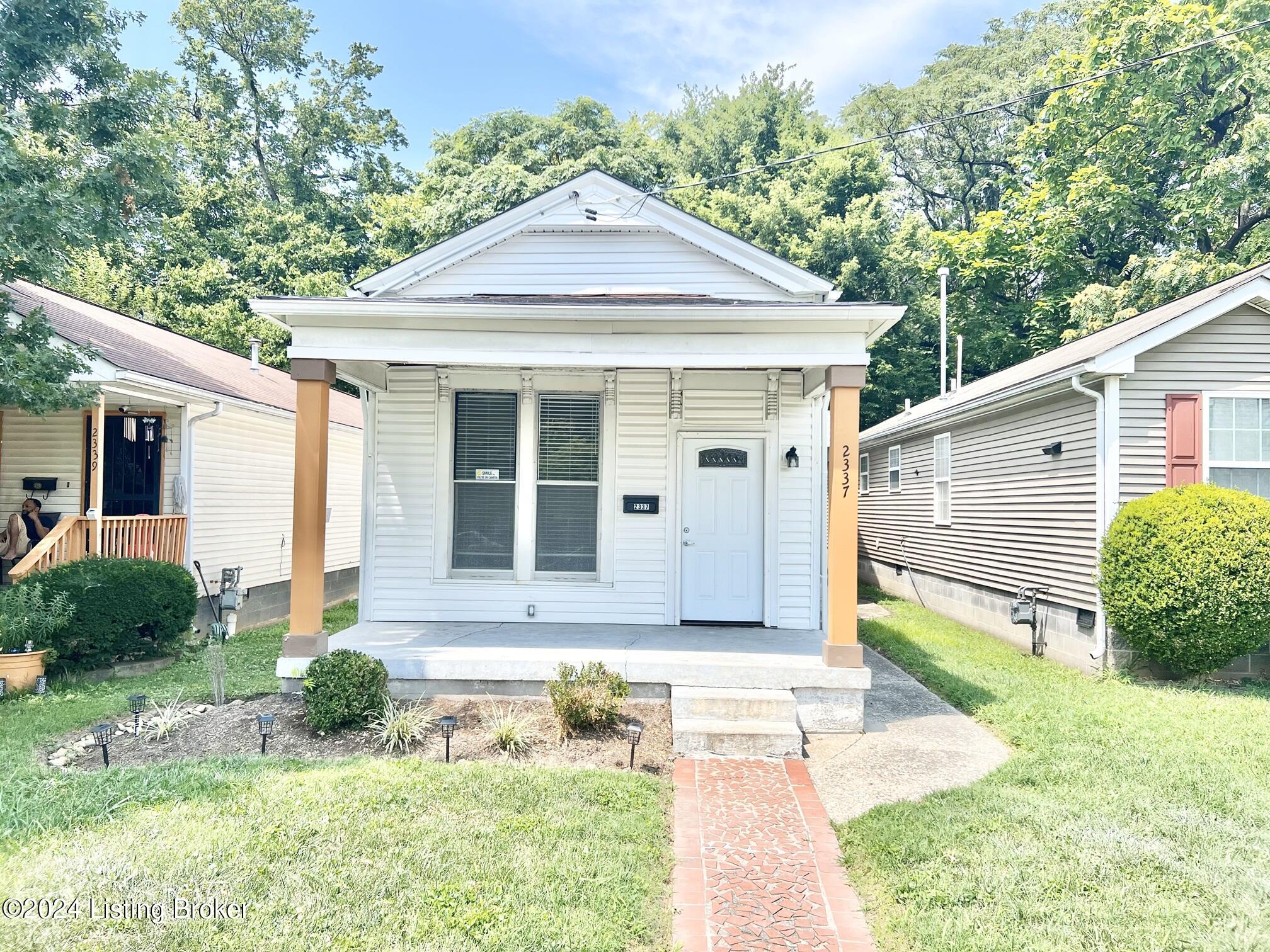 2337 Magazine St Property Photo 2