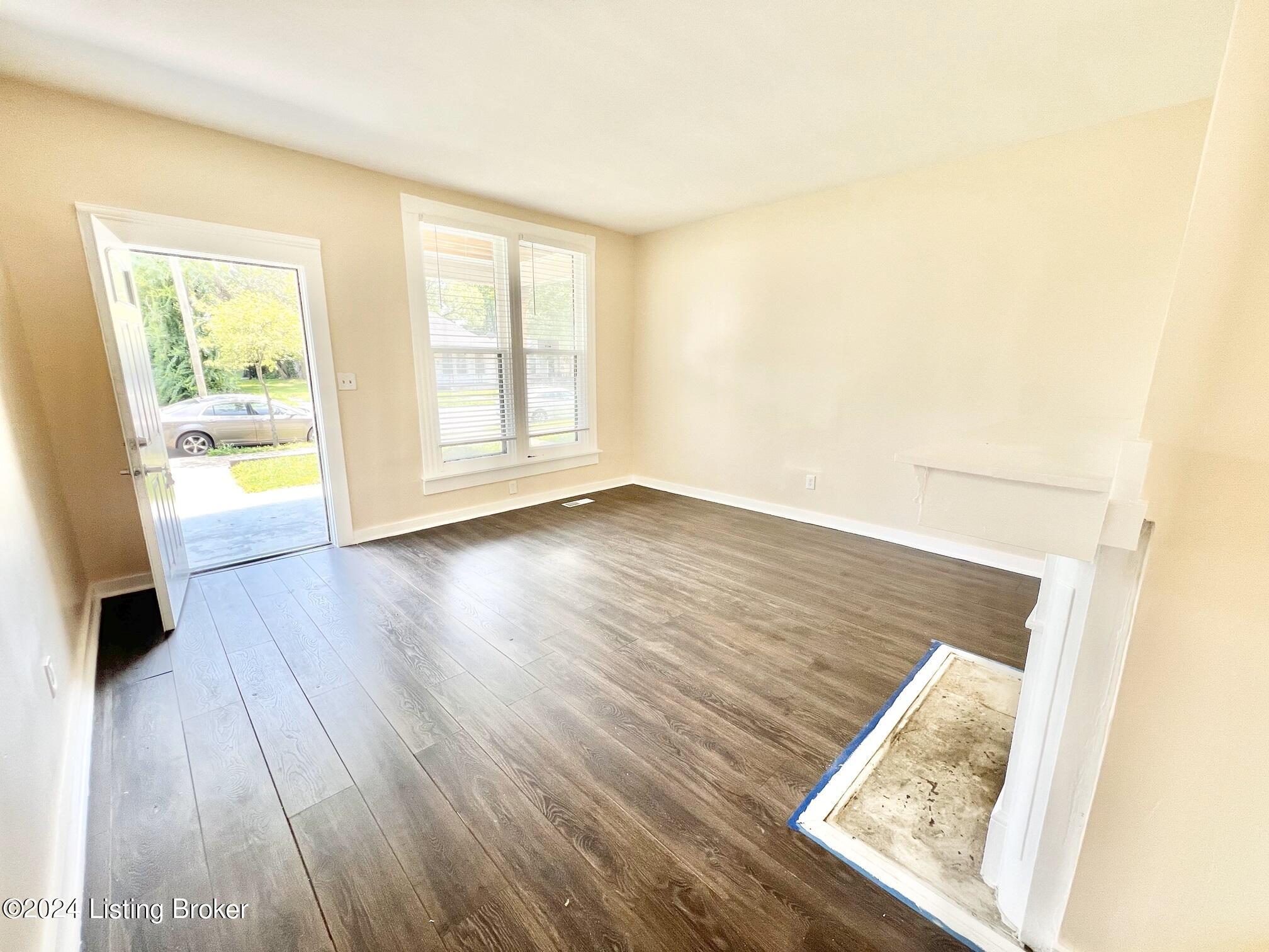 2337 Magazine St Property Photo 7