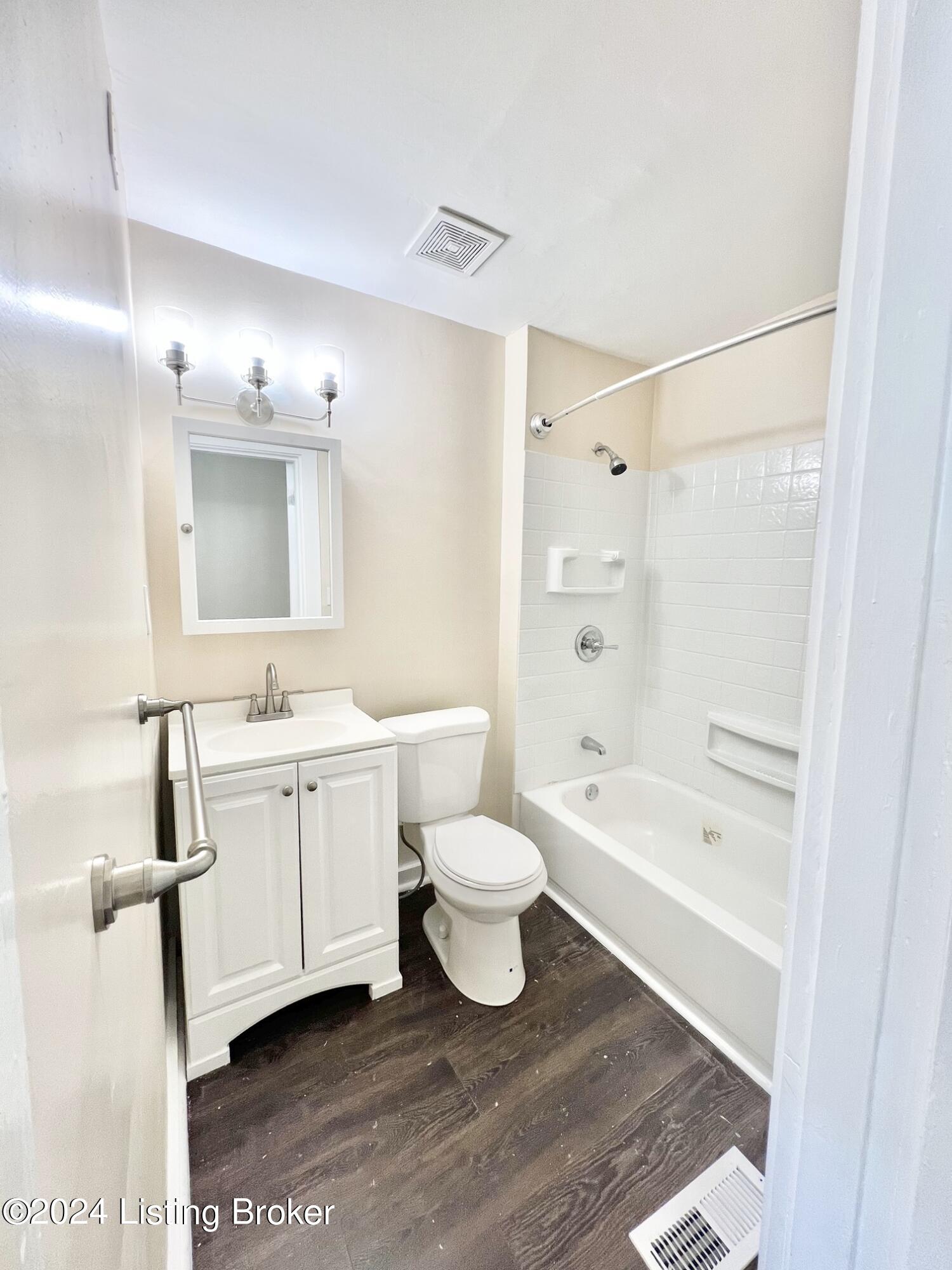 2337 Magazine St Property Photo 13