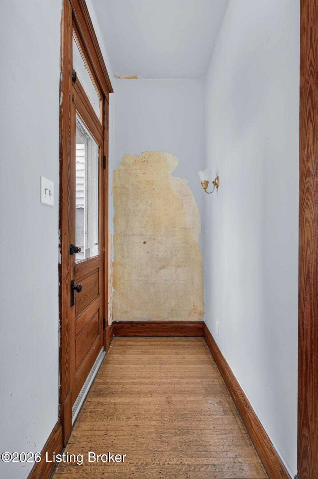 1112 Milton St Property Photo 10