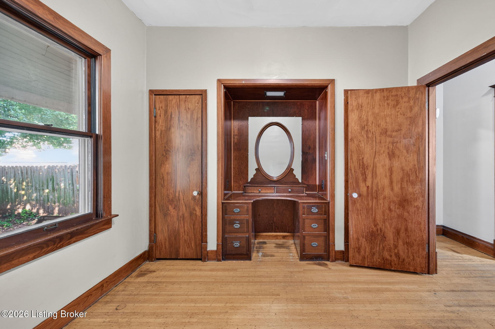1112 Milton St Property Photo 19
