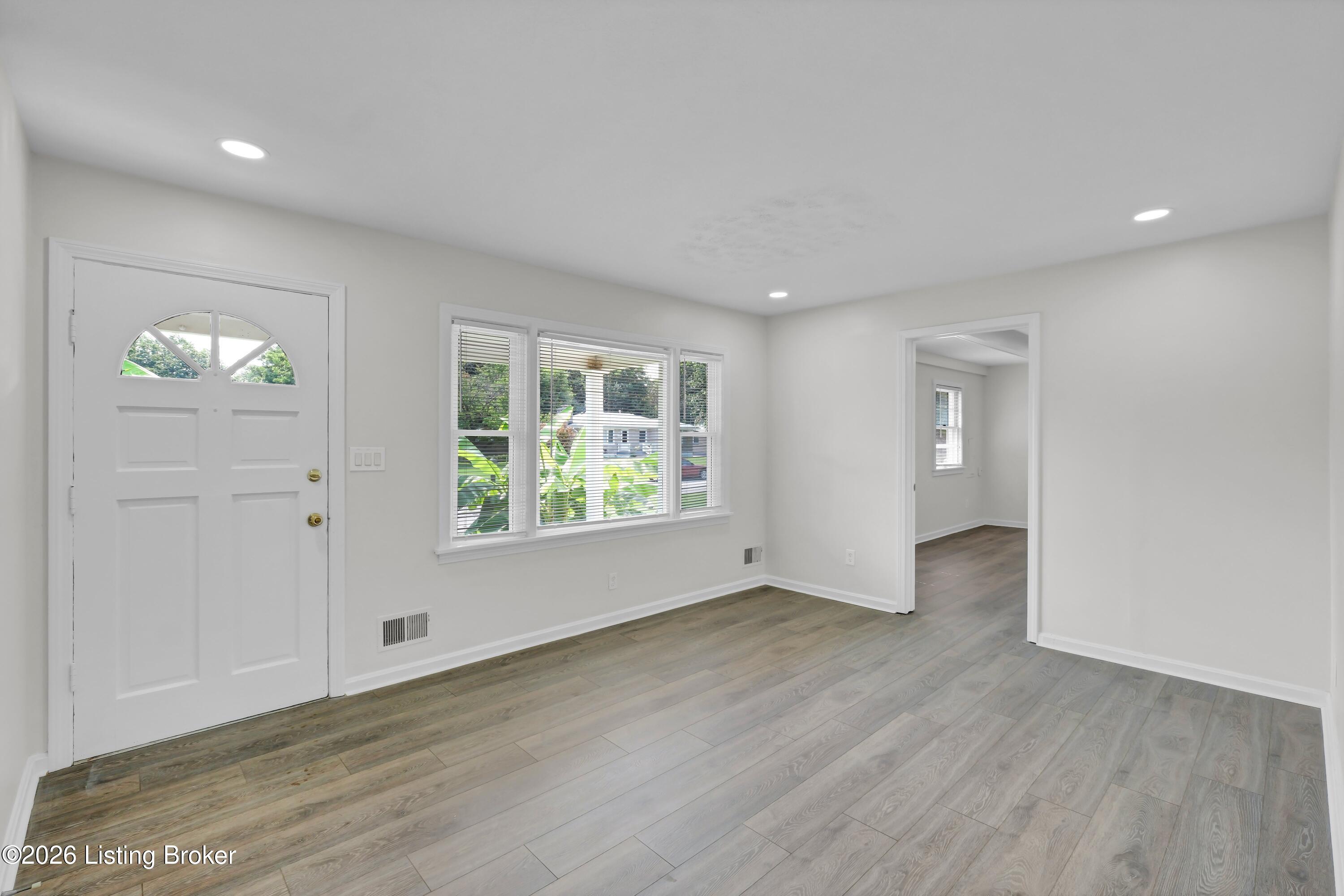 4300 Blue Sky Ct Property Photo 5