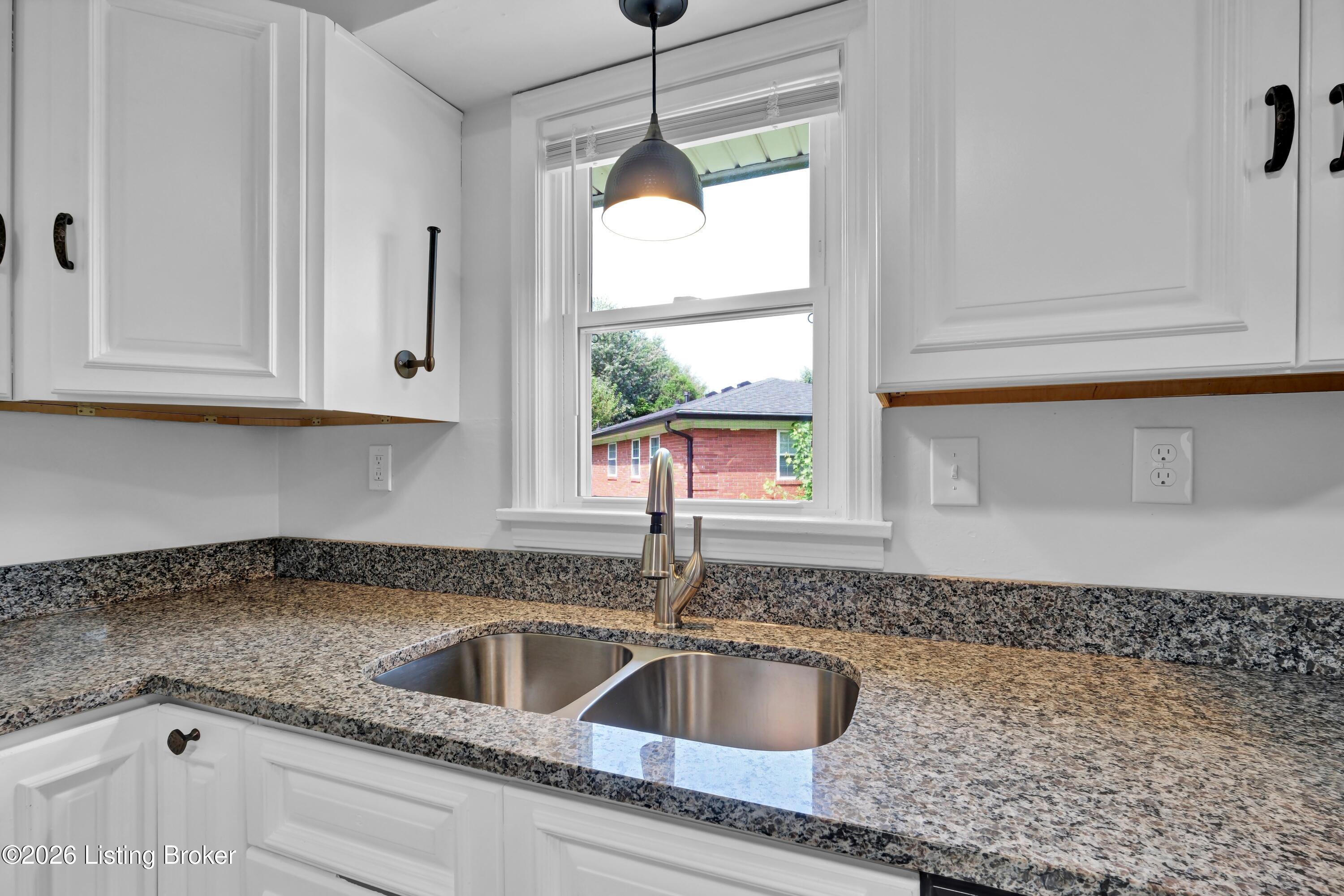 4300 Blue Sky Ct Property Photo 14