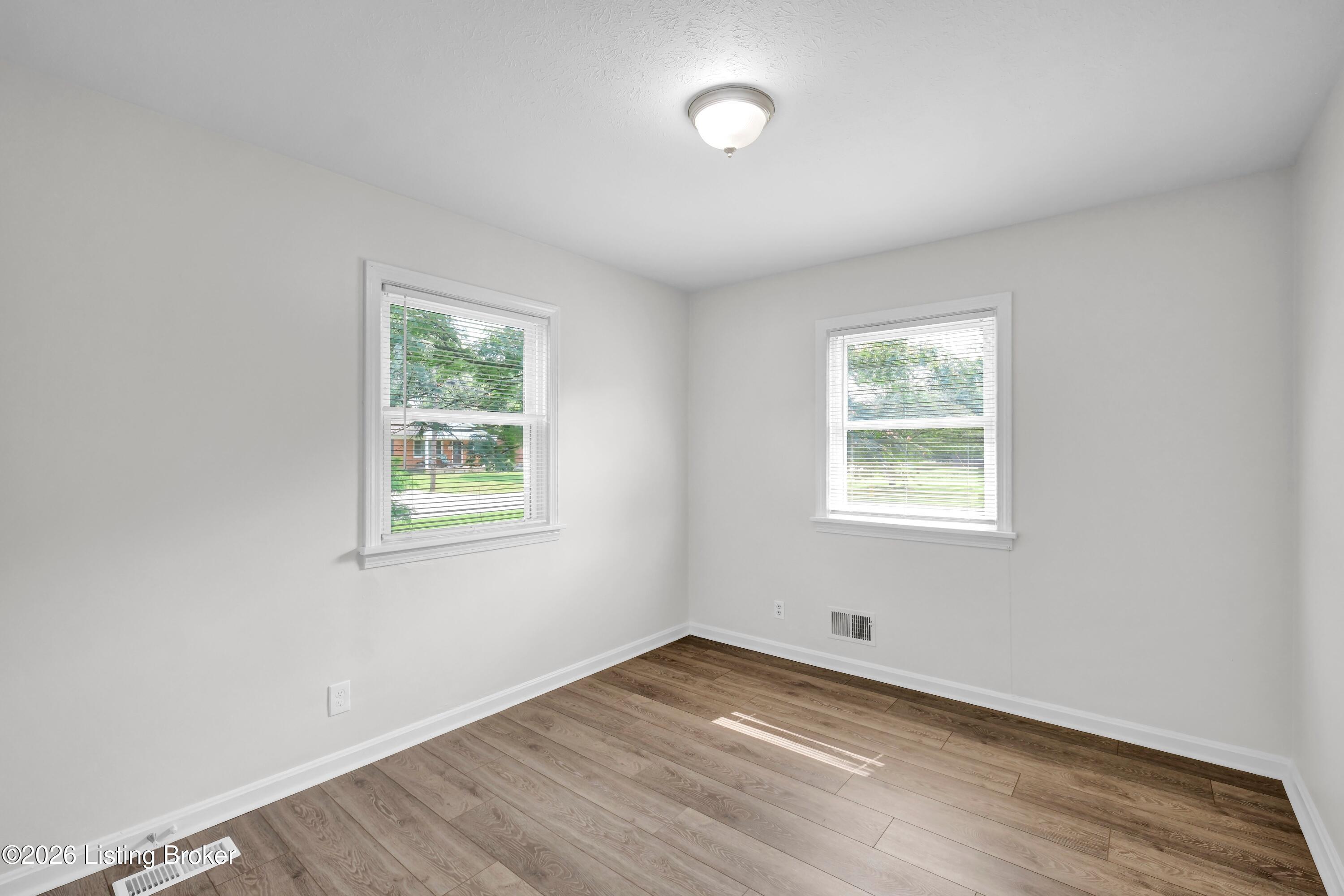 4300 Blue Sky Ct Property Photo 22