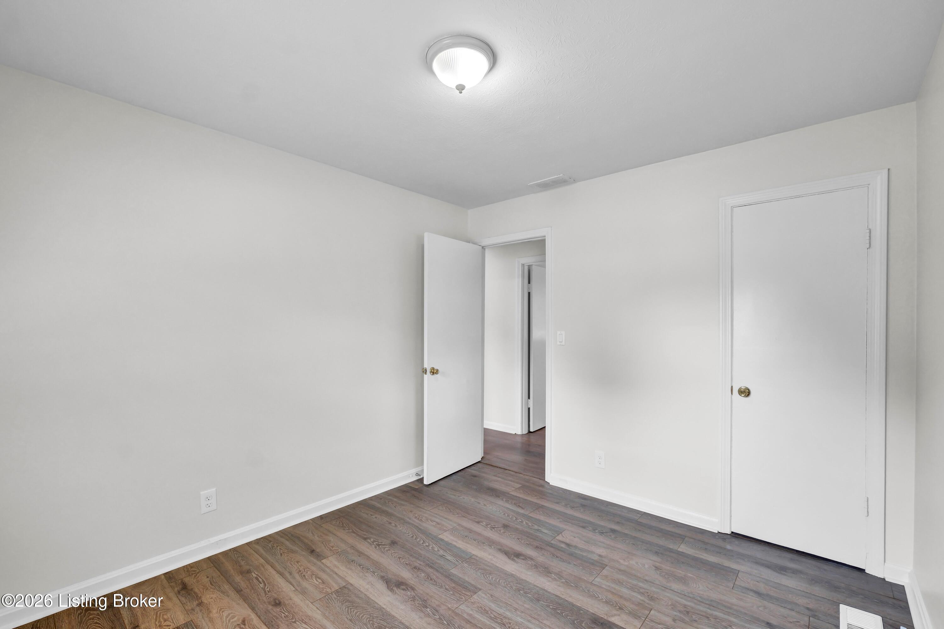 4300 Blue Sky Ct Property Photo 23
