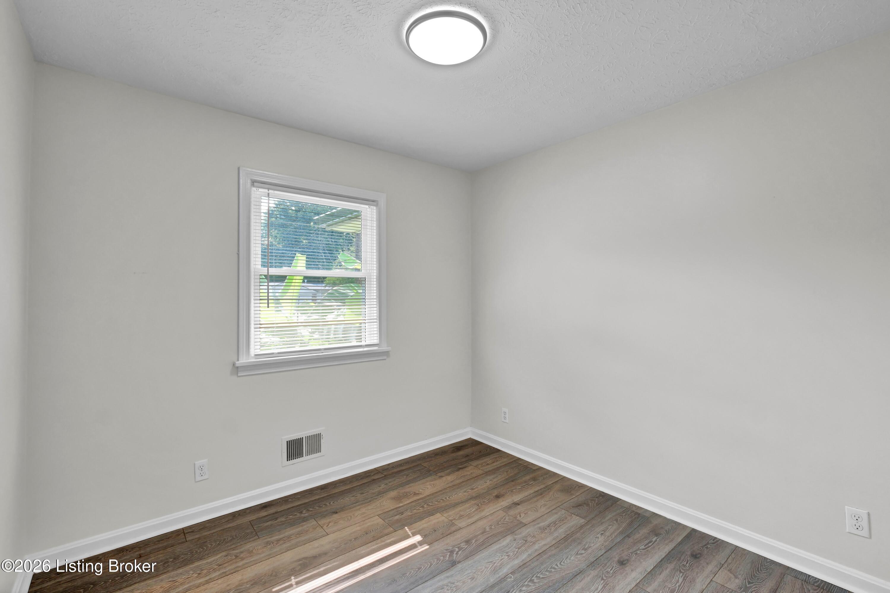 4300 Blue Sky Ct Property Photo 24