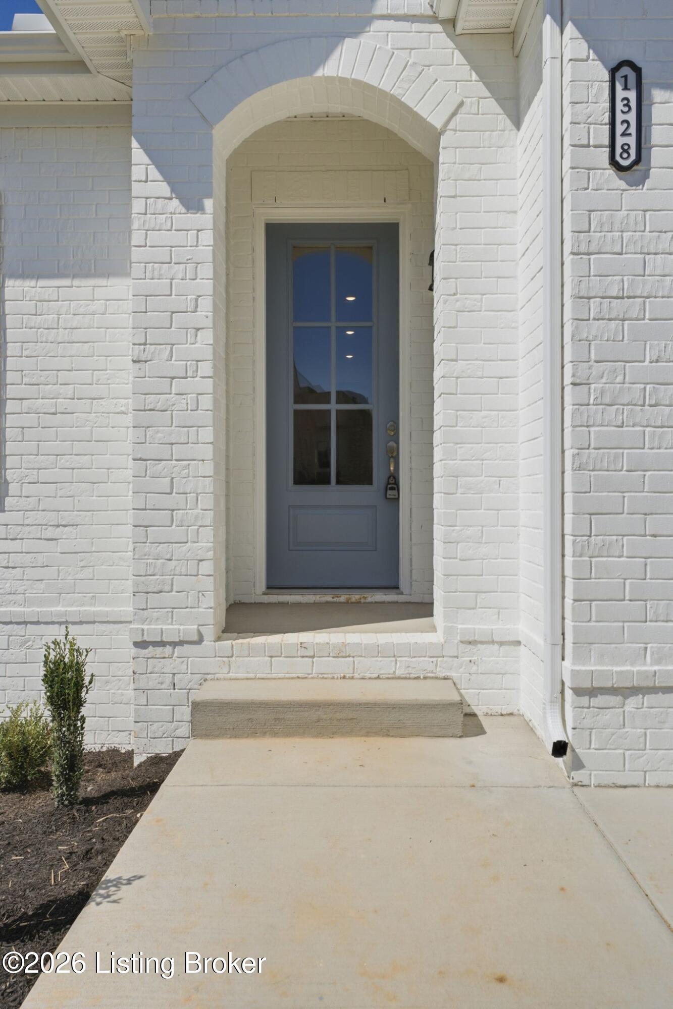 1012 Pinnacle Way Property Photo 3