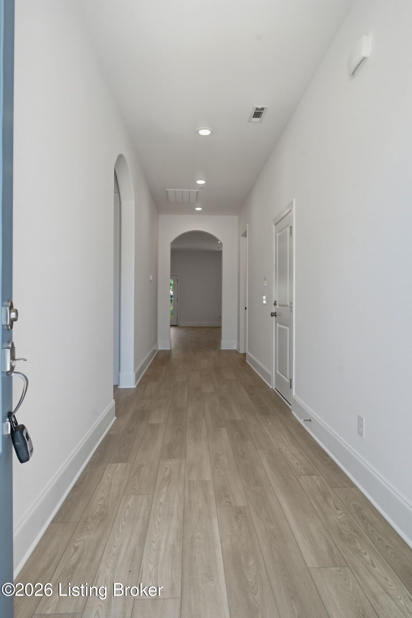 1012 Pinnacle Way Property Photo 4