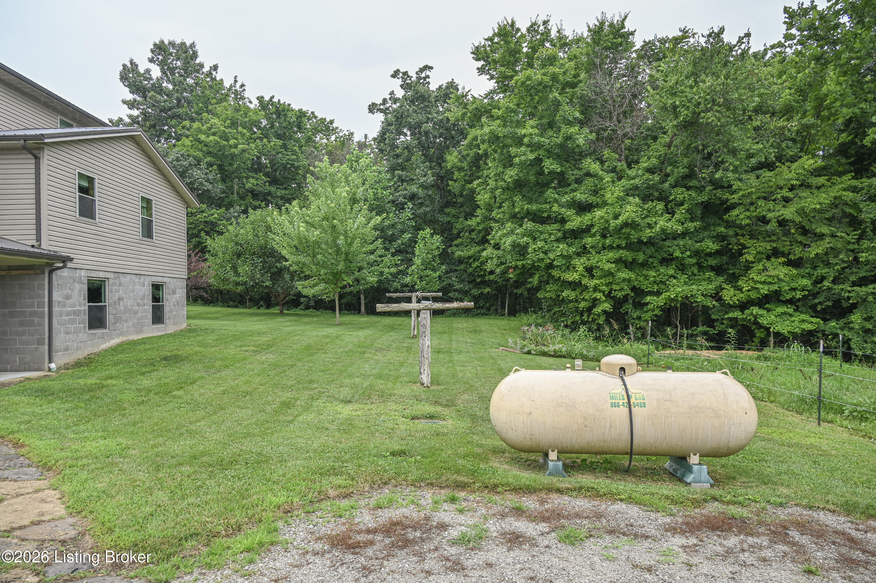 4555 Ky-433 Property Photo 38