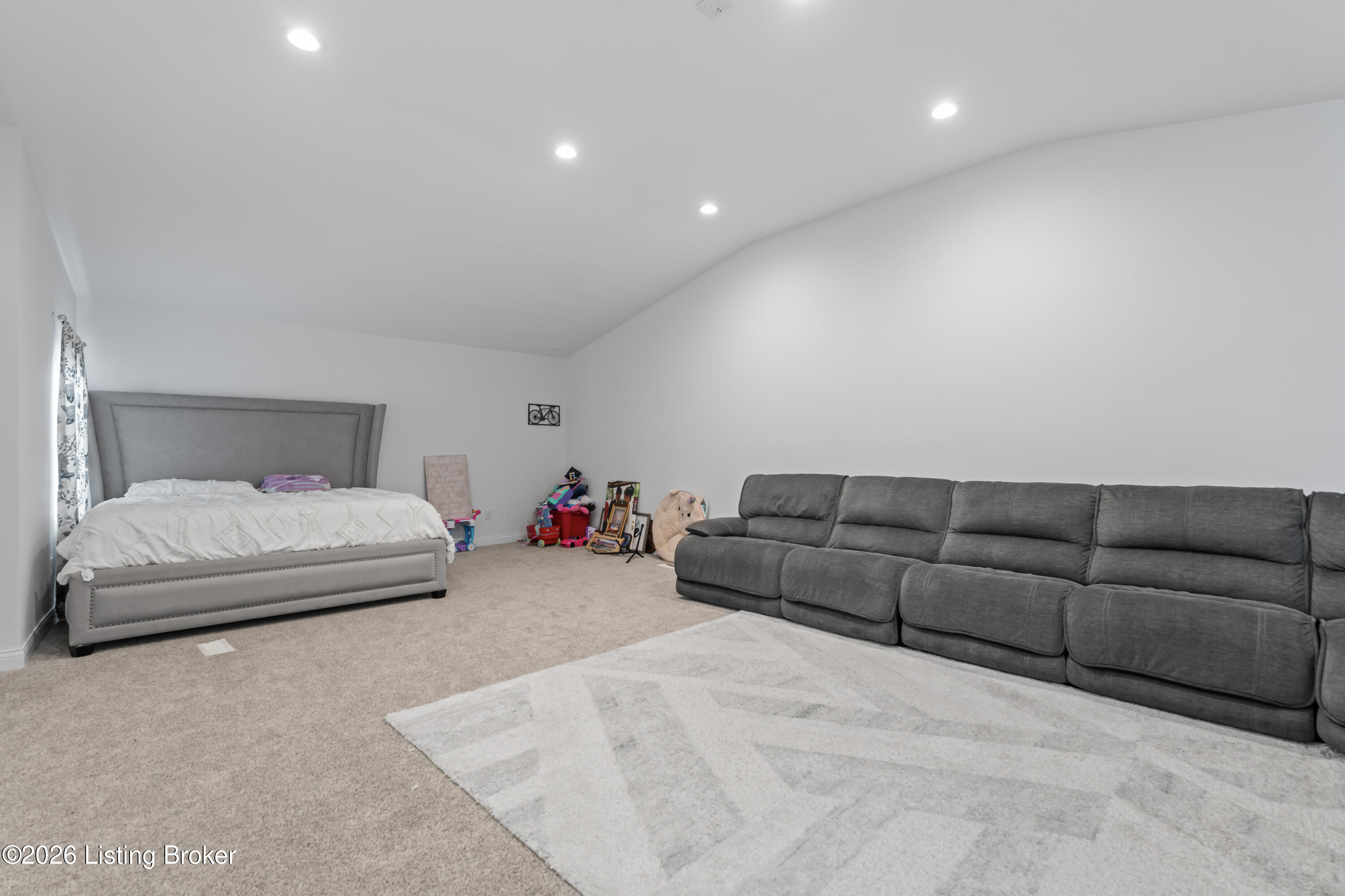 1301 Strader Ave Property Photo 30