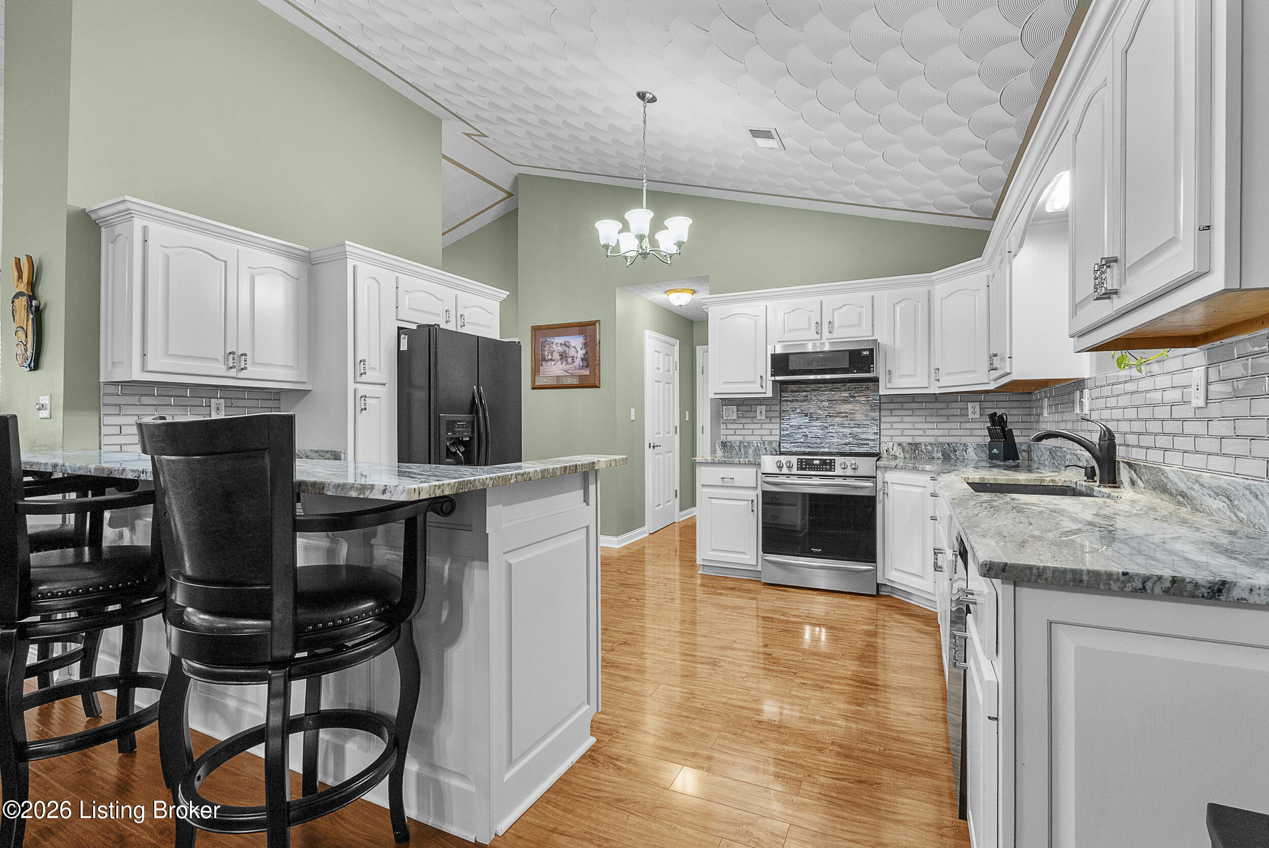 10255 Boston Rd Property Photo 10