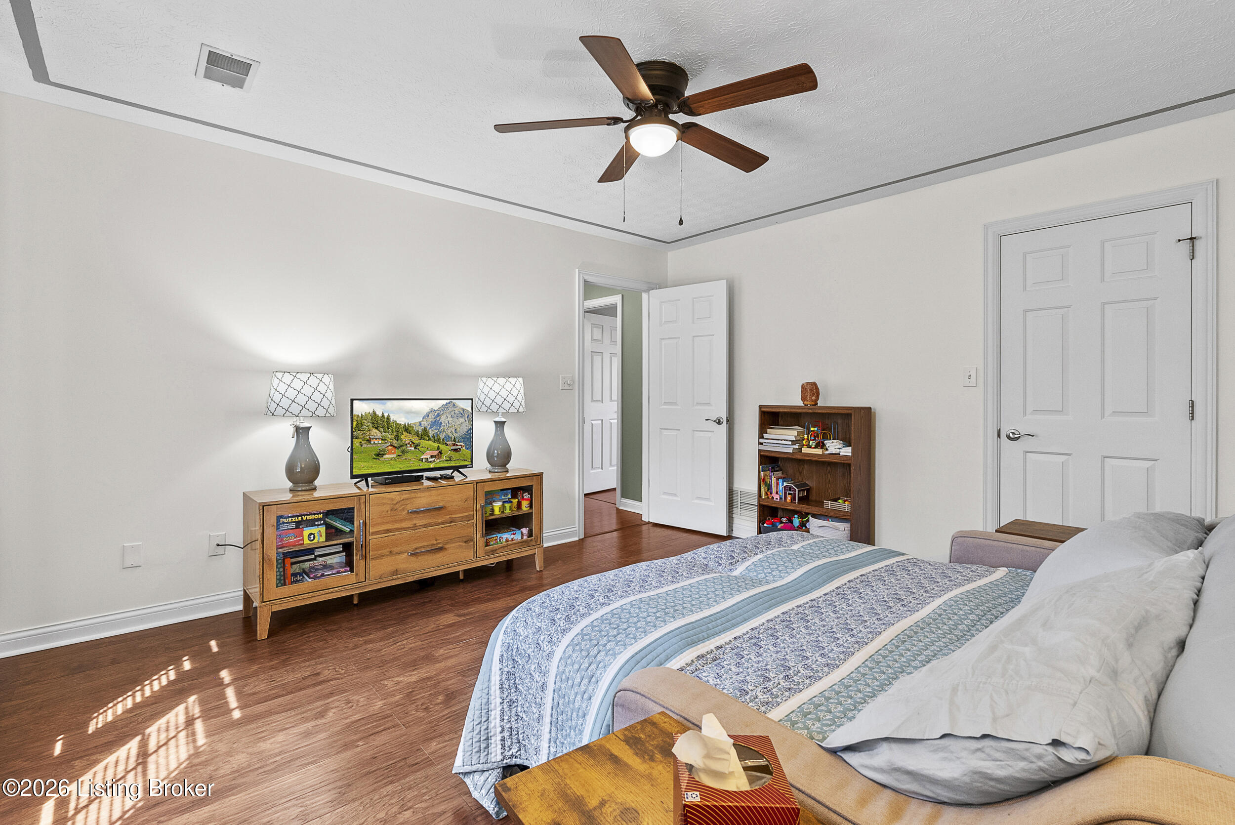 10255 Boston Rd Property Photo 33
