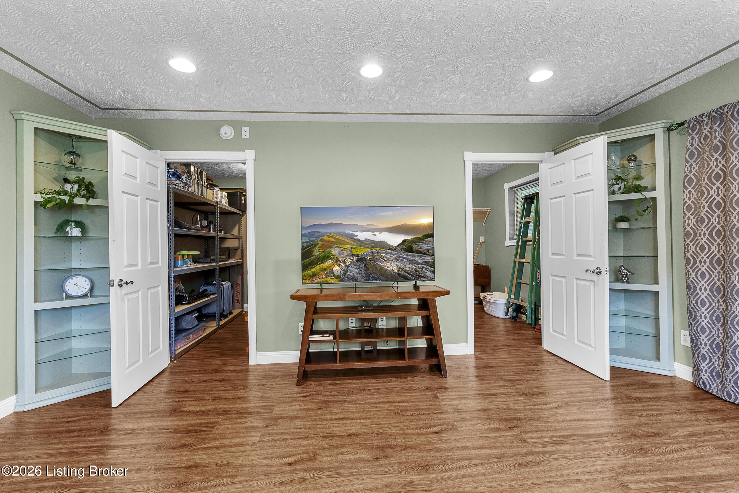 10255 Boston Rd Property Photo 40