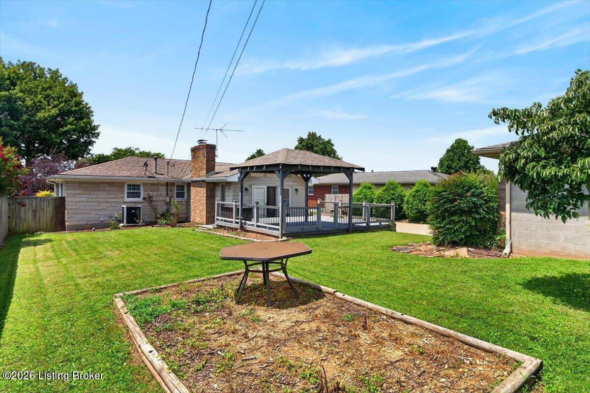 419 Jackie Way Property Photo 8