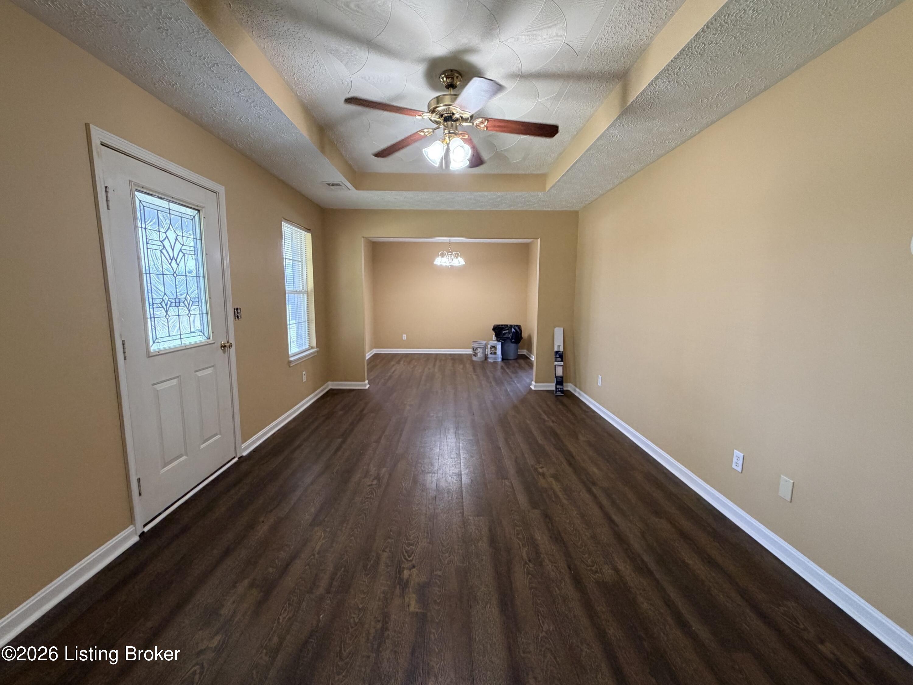 105 Carnegie Ct Property Photo 3