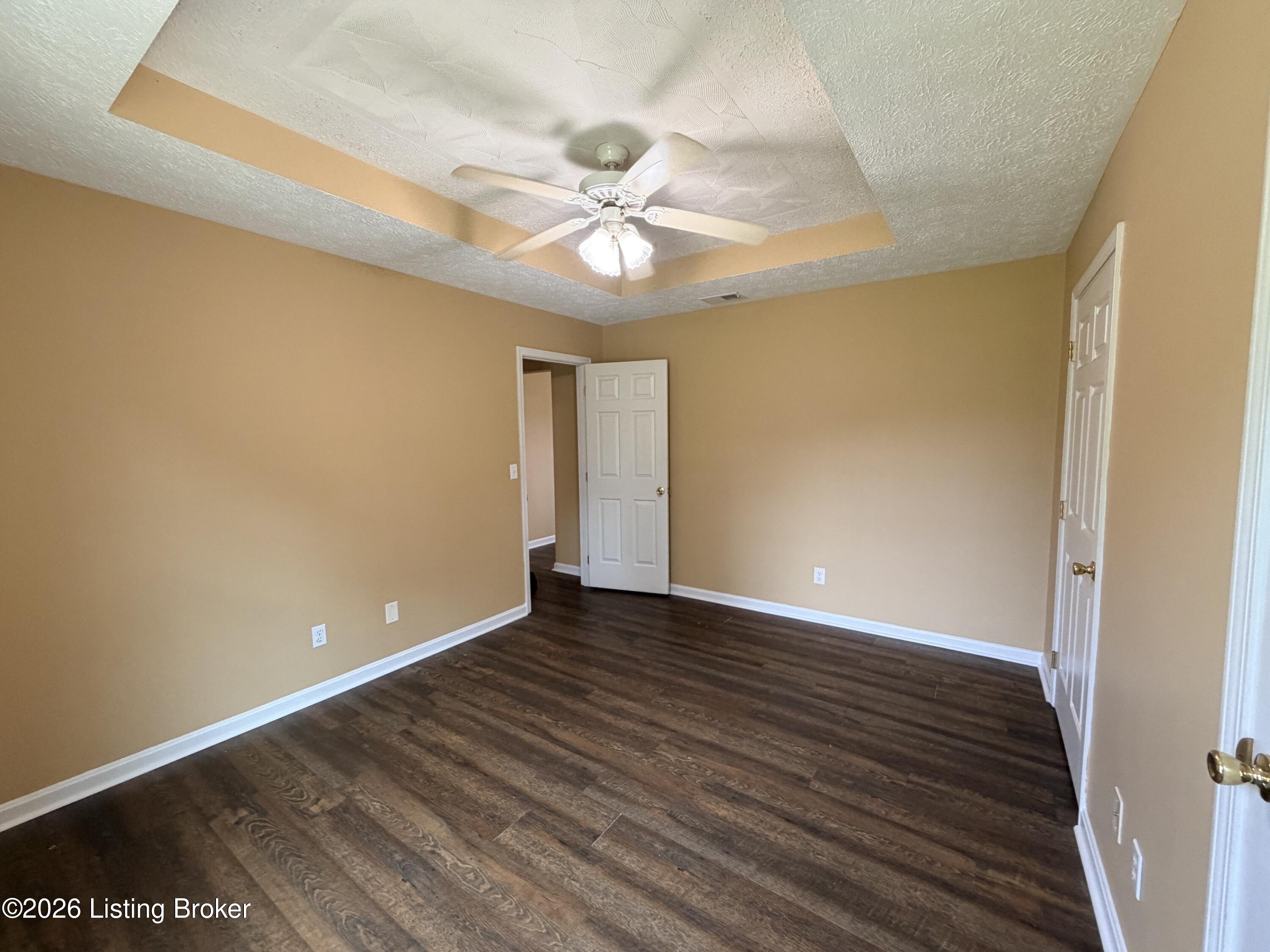 105 Carnegie Ct Property Photo 8