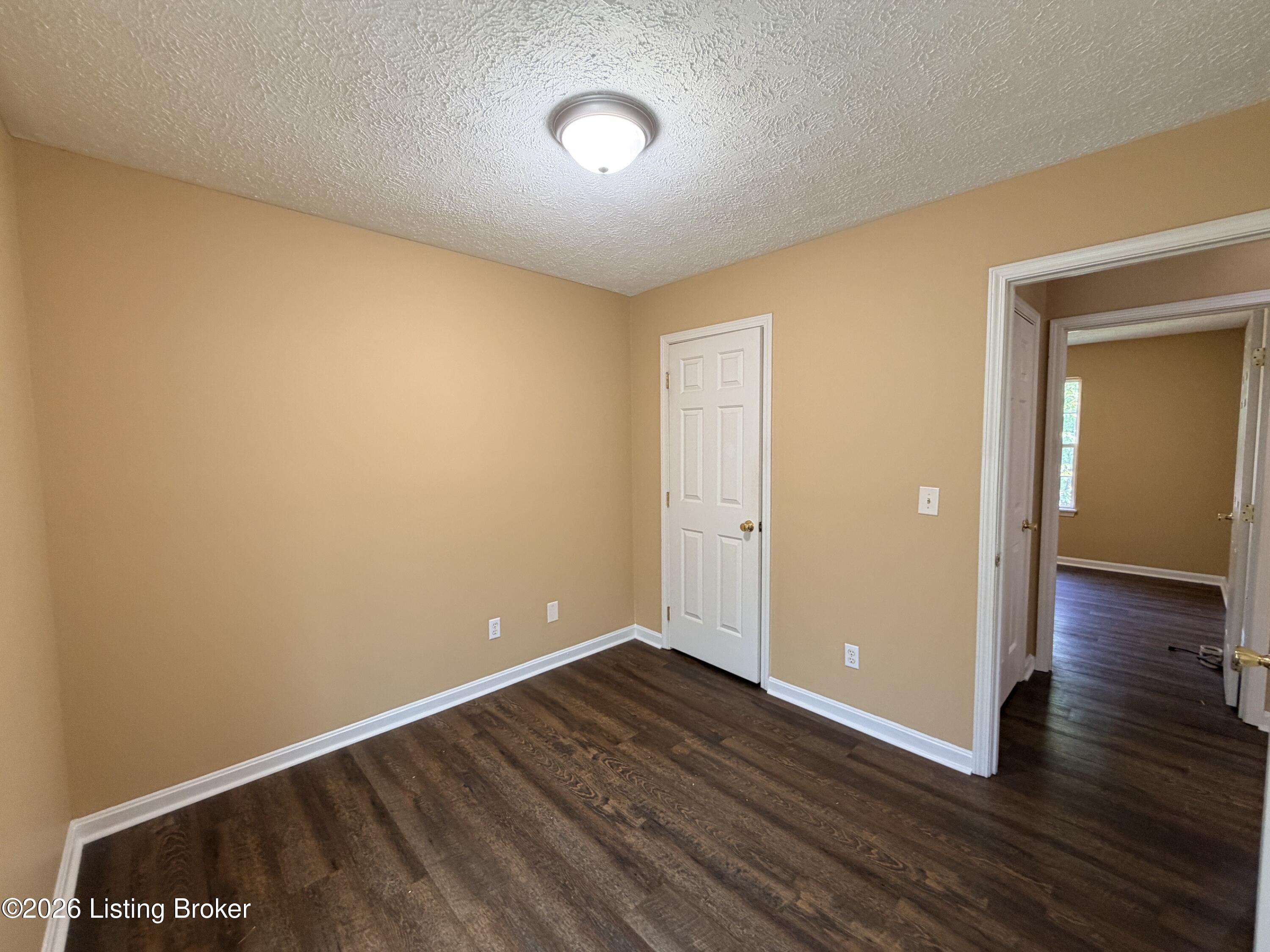 105 Carnegie Ct Property Photo 12