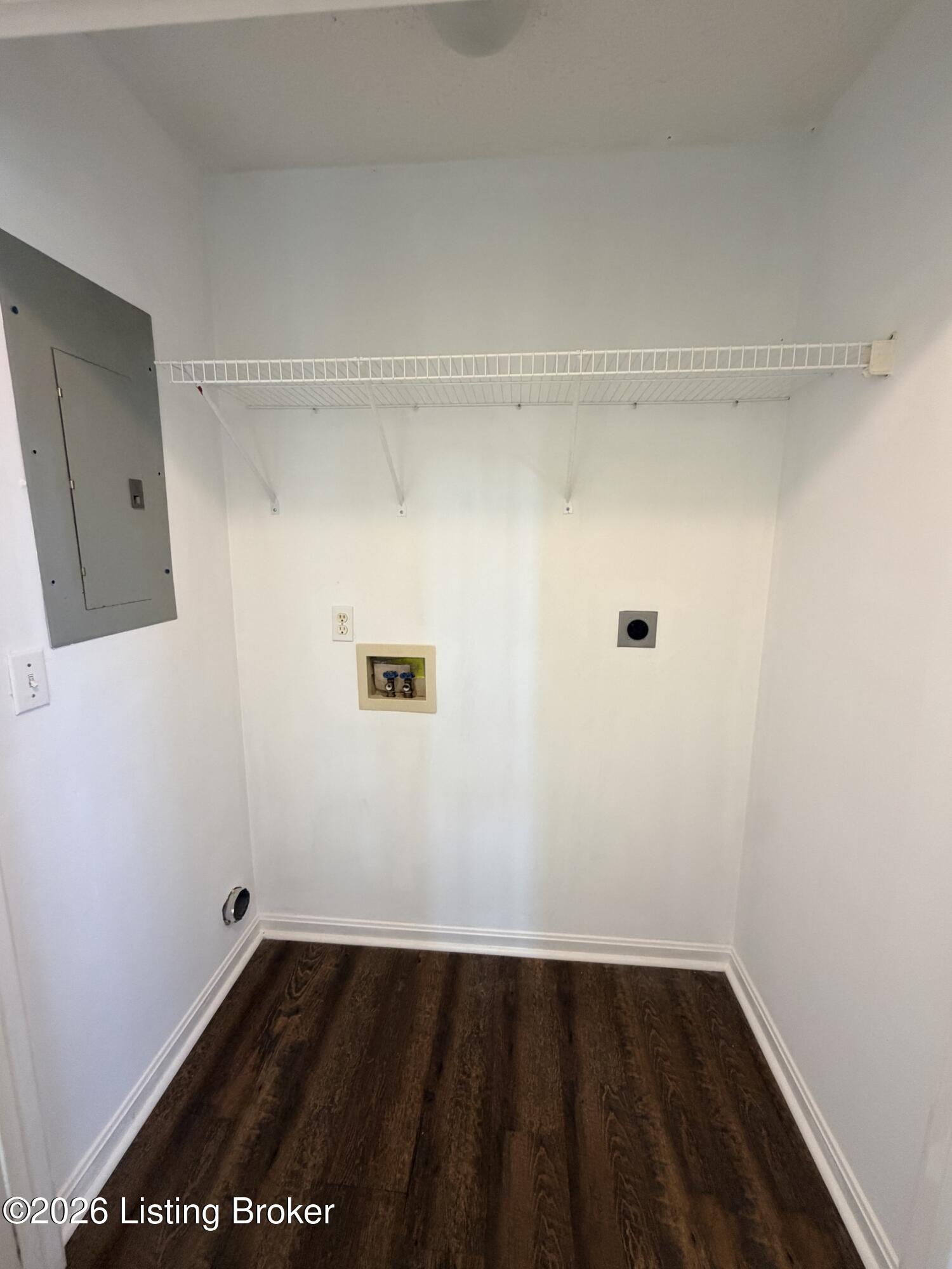 105 Carnegie Ct Property Photo 15